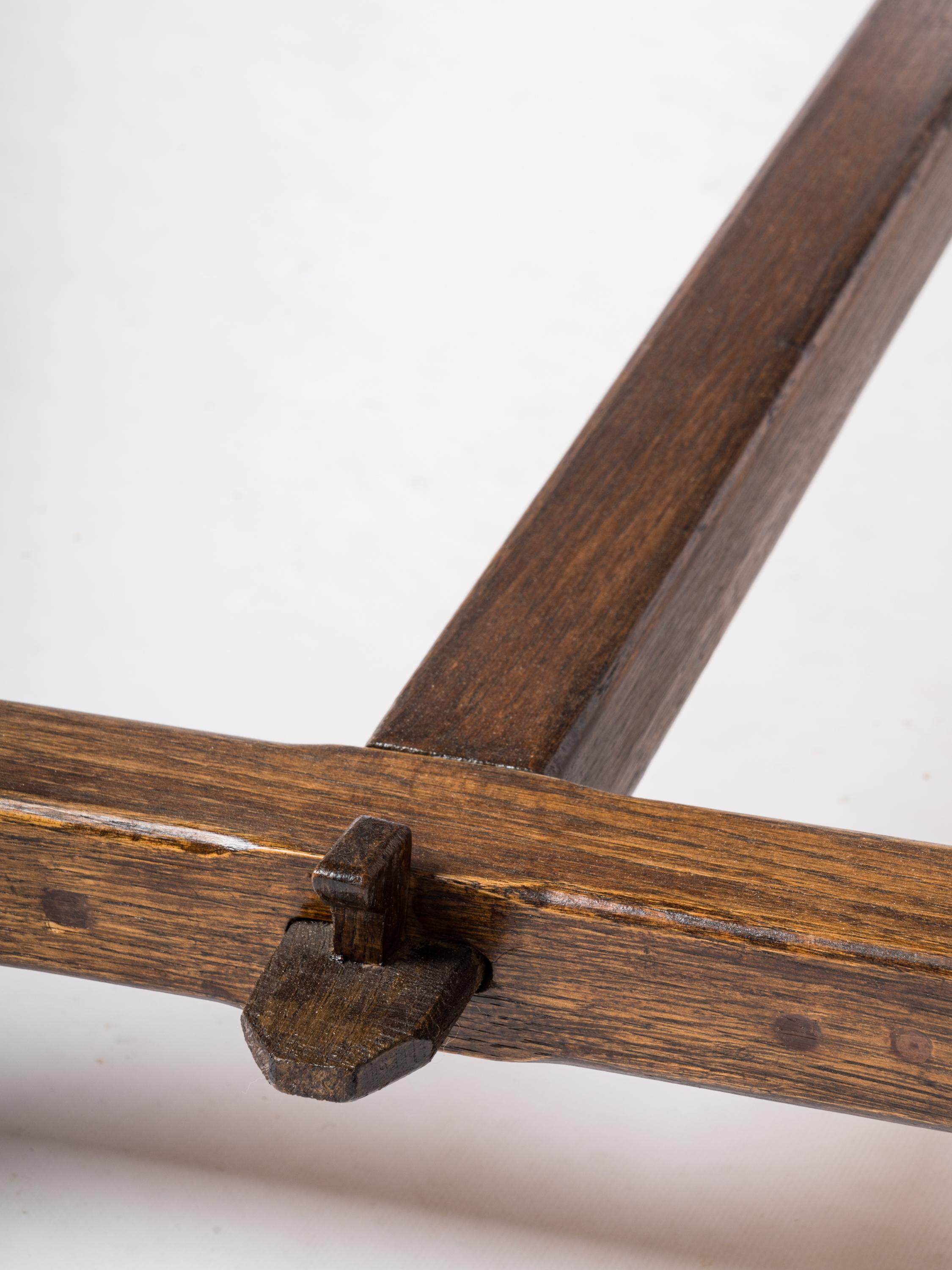 Table basse en chêne teinté et pierre de lave émaillée - France, années 1970 en vente 3