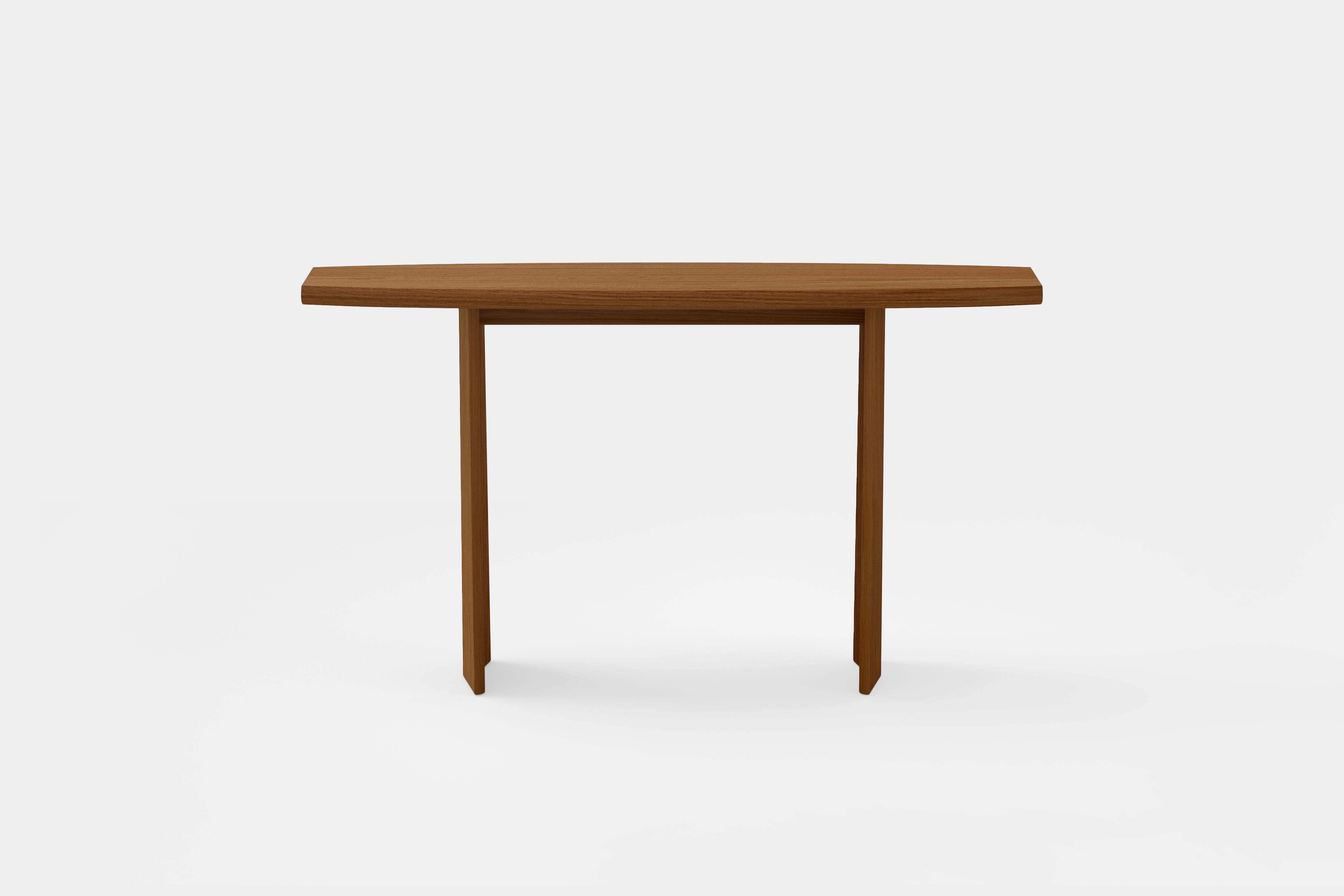 Peana Console Table in Red Tinted Wood Finish, Sideboard by Joel Escalona (Hartholz) im Angebot