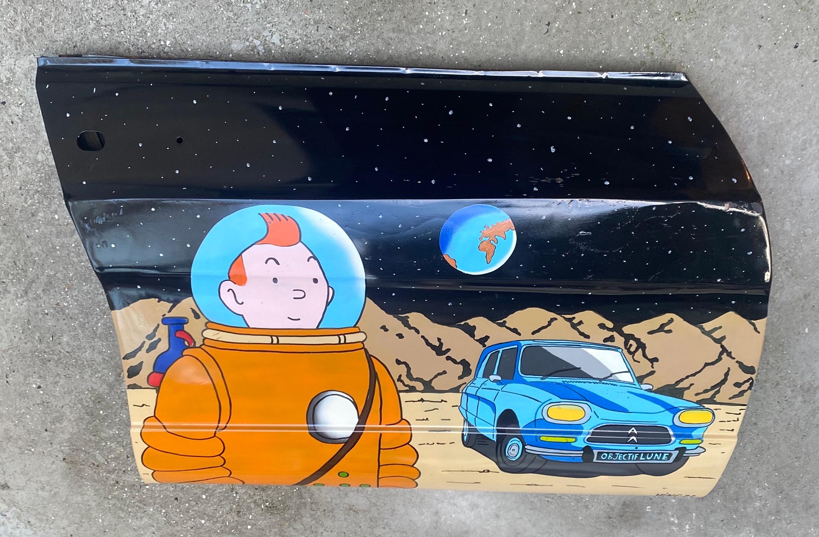 Tintin Citroen Ami 8 on the Moon- Vinc
Objective moon support : door of Citroën ami 8 
Mixed technique 
Posca, acrylic, automotive varnish 
This piece can be exposed outside 
2022
Price : 690€ for this piece.