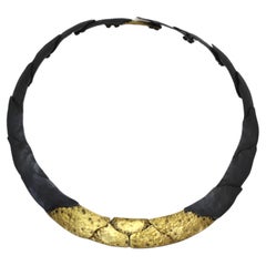 Handgefertigte Halskette „Tintorado“ aus oxidiertem Silber .950 und Tumbaga 