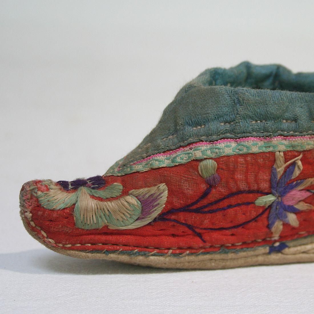 Tiny 19th Century Chinese Embroidered Women’s Shoes 4