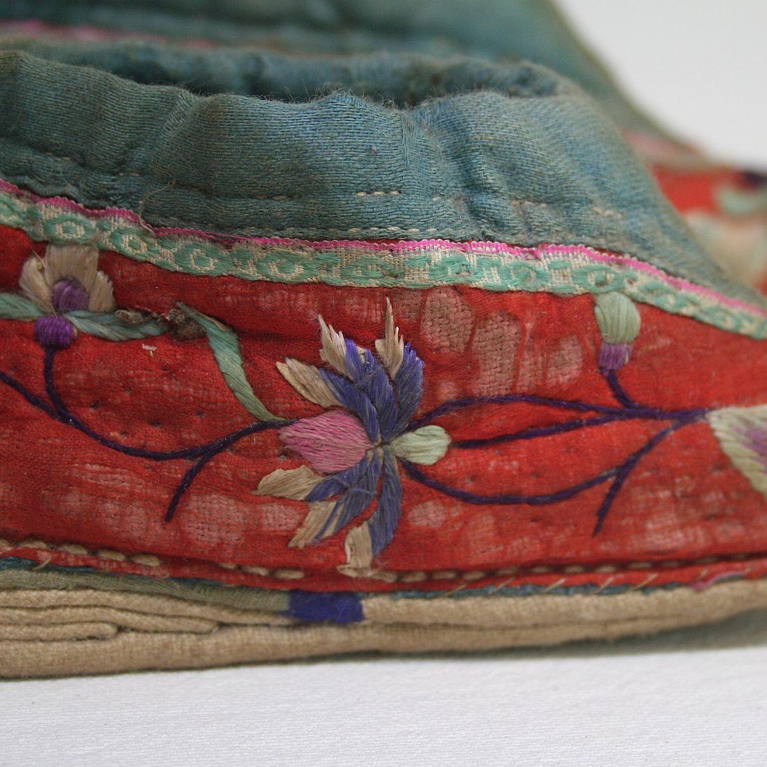 Tiny 19th Century Chinese Embroidered Women’s Shoes 7