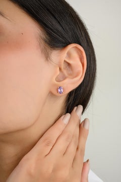 Pendientes de oro amarillo macizo de 14k con solitario de amatista para uso diario