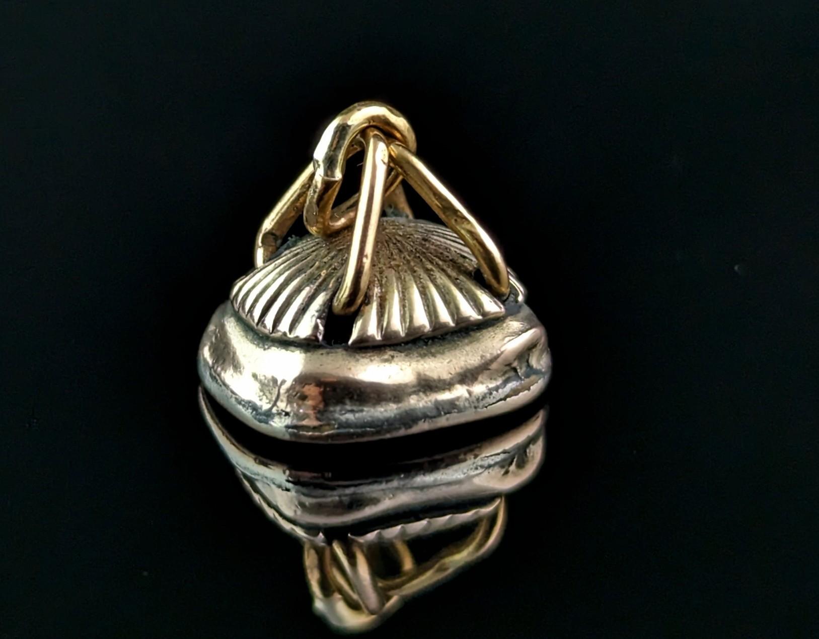 Tiny Antique 9k gold seal fob pendant, Dinna Forget  7