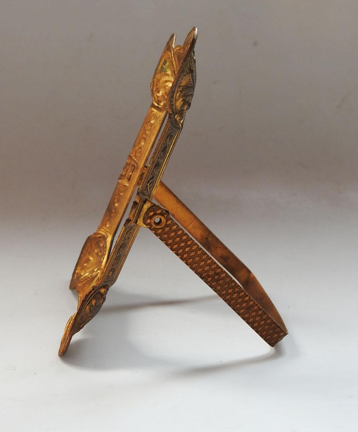 Tiny Antique Brass Aesthetic Movement Fleur De Lis Picture Frame In Good Condition For Sale In Seguin, TX