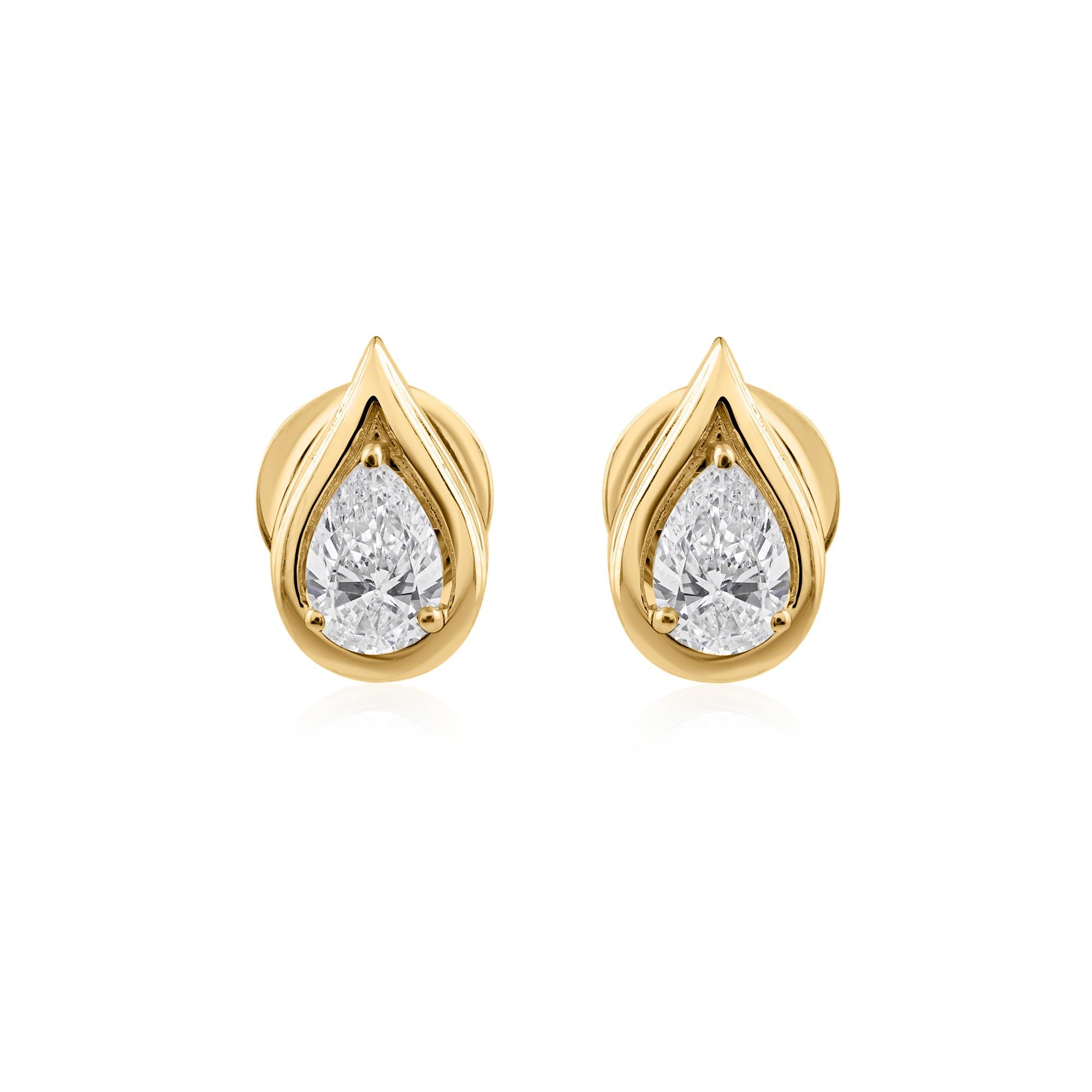 Tiny Certified Pear Cut 0.73 Carat Diamond Stud Earrings Or jaune 18 carats