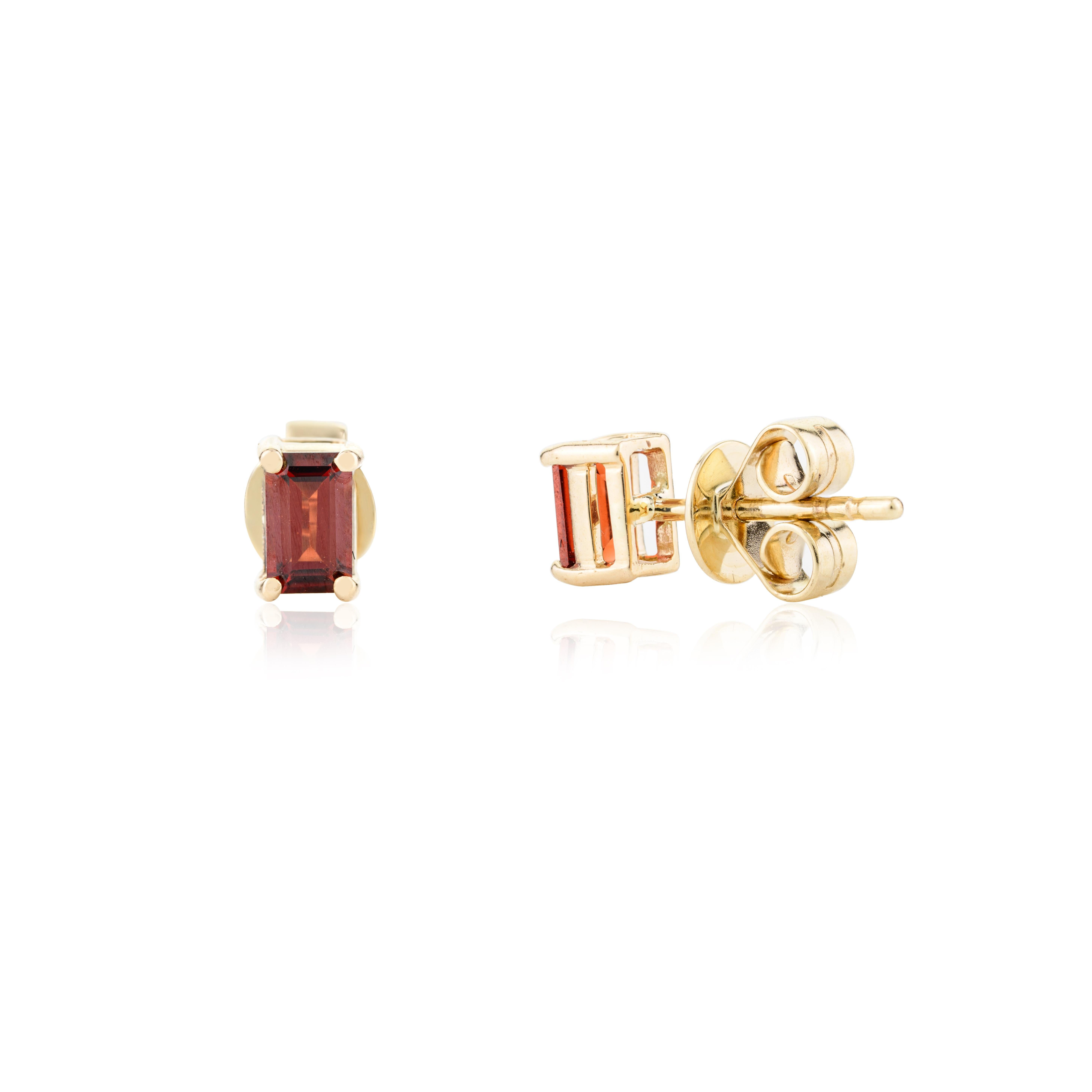 Moderniste Boucles d'oreilles minuscules en or jaune 14k avec grenat de tous les jours en vente