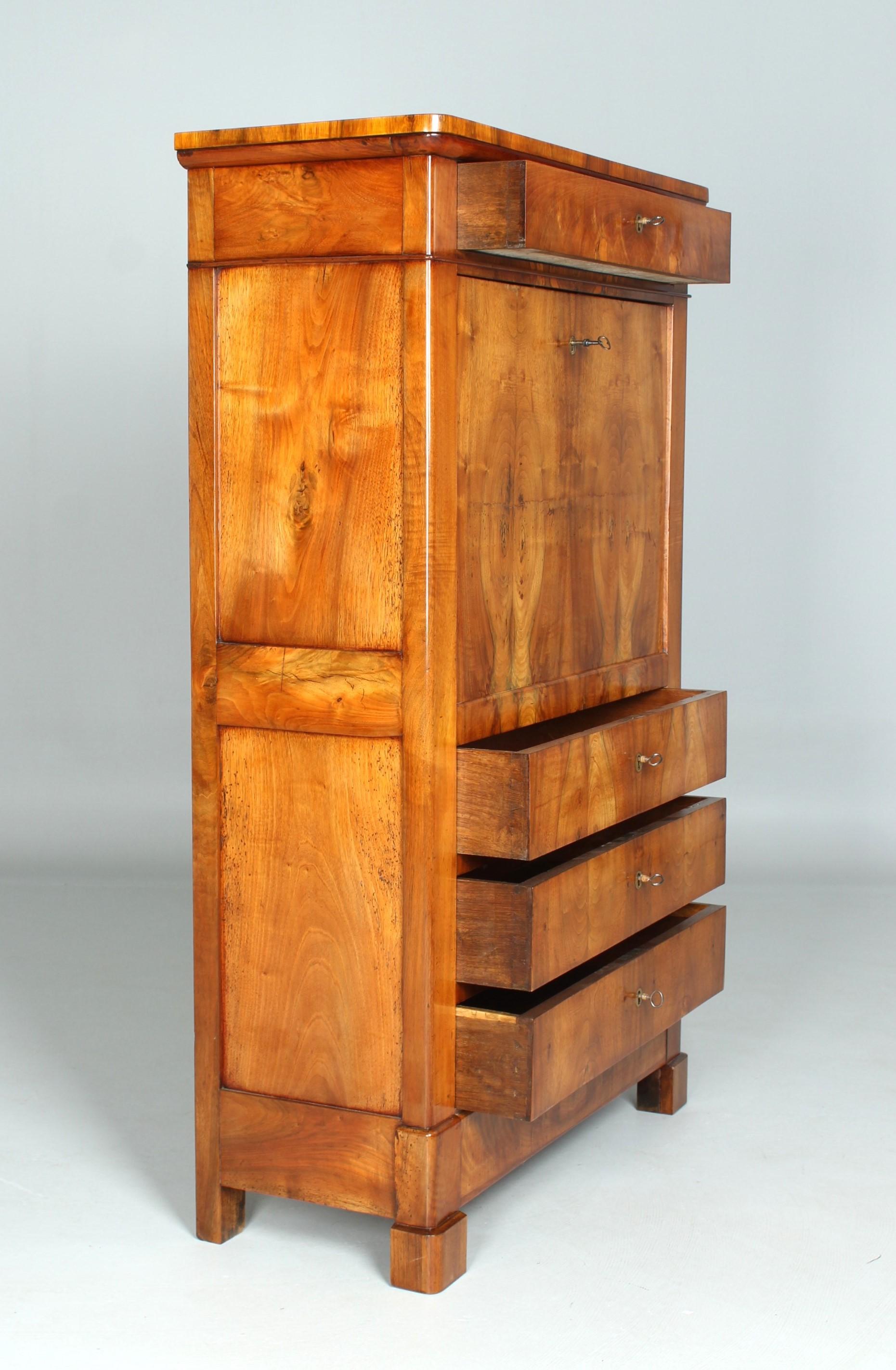 Tiny French Secretaire, Walnut, Mid 19th Century For Sale 6