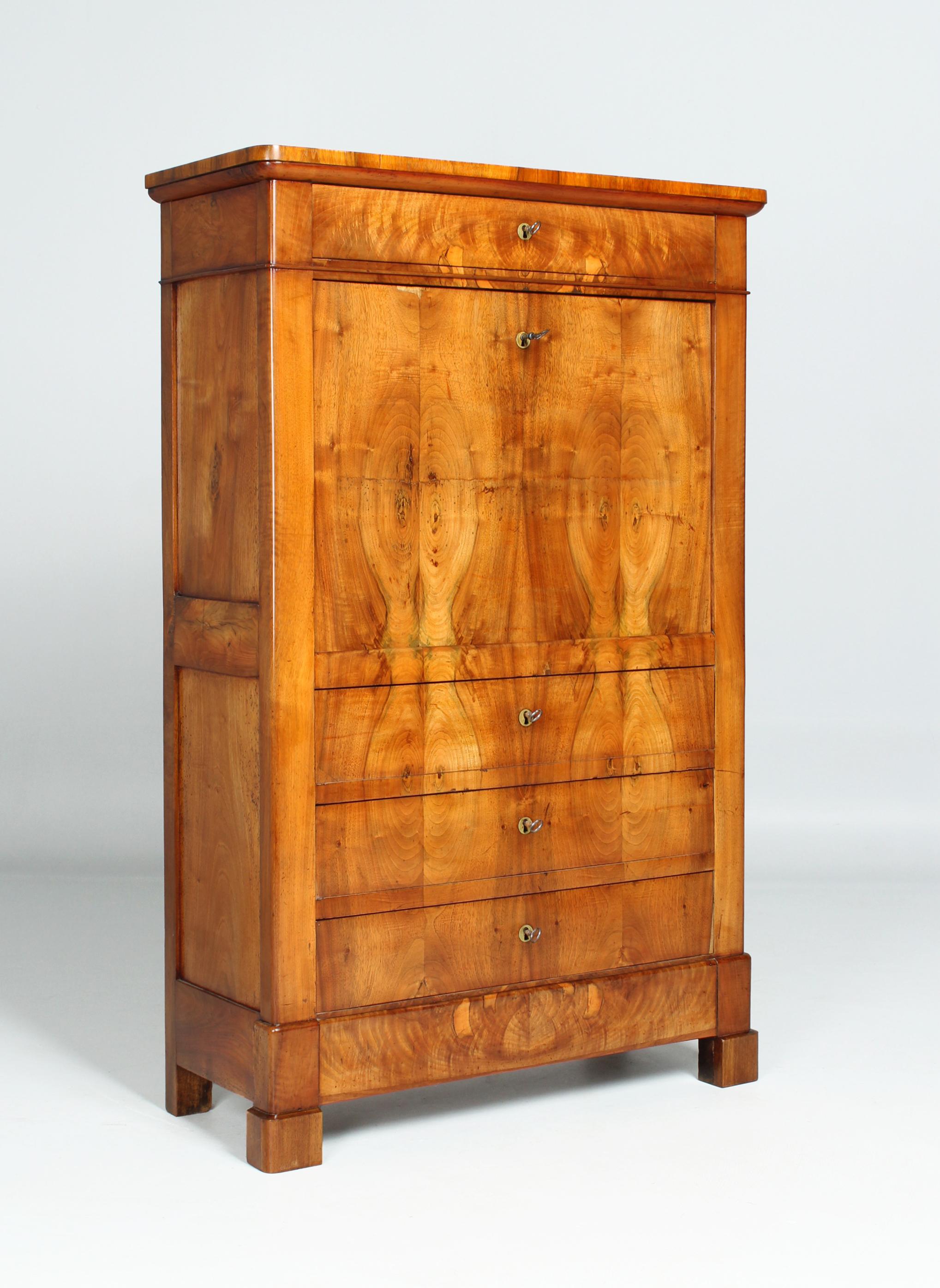 Tiny French Secretaire, Walnut, Mid 19th Century For Sale 8
