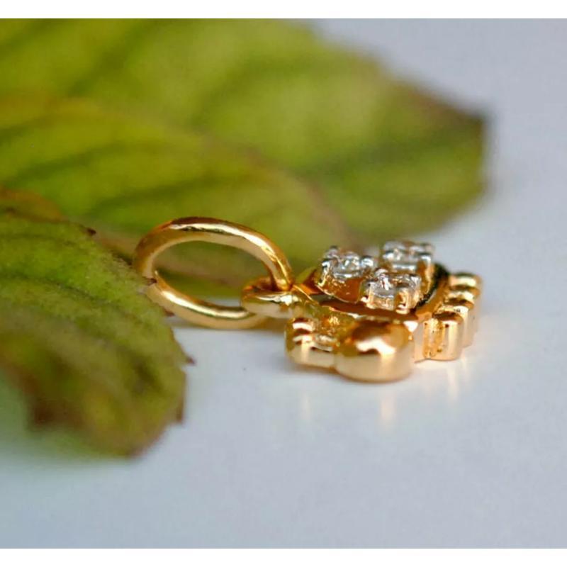 Tiny Ladybug Diamond Pendant Charm in 14k Gold In New Condition For Sale In Chicago, IL