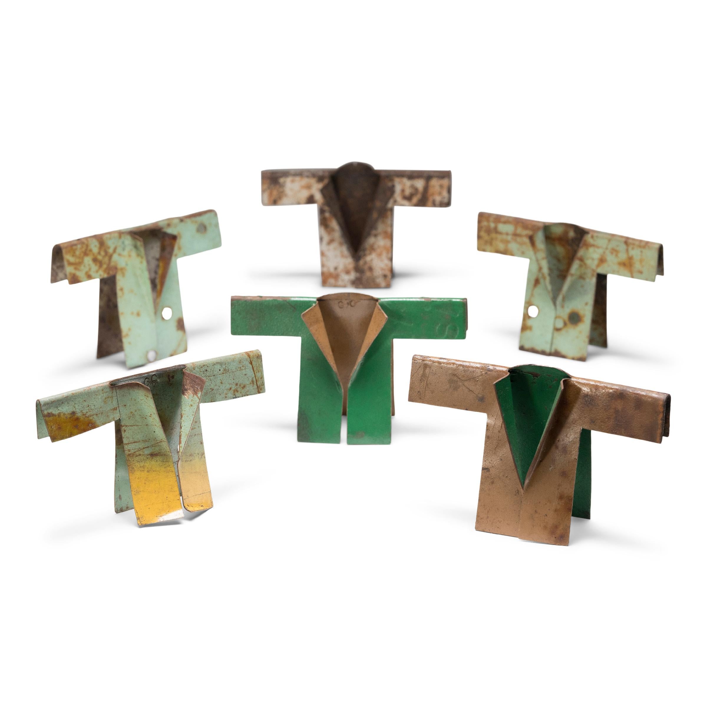 Américain Veste vert menthe, sculpture trouvée en acier, 2023 en vente