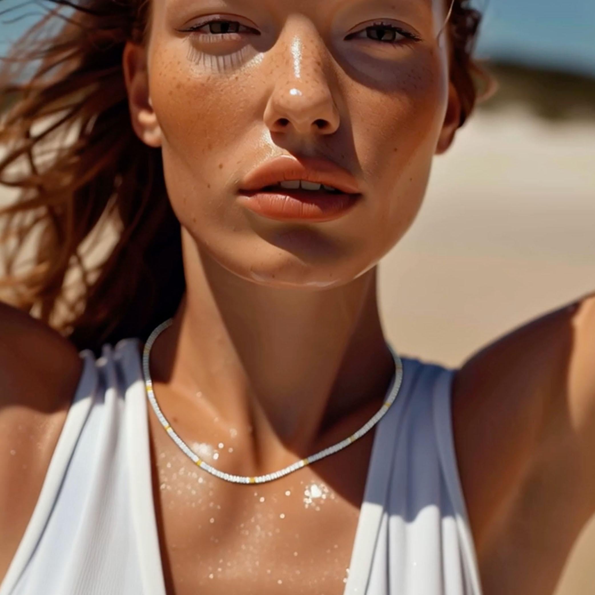 Collier de petites perles par Bombyx House en vente 2