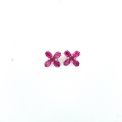 Tiny Ruby Flower Pushback Ohrringe Geschenk für Graduierung in Sterling Silber