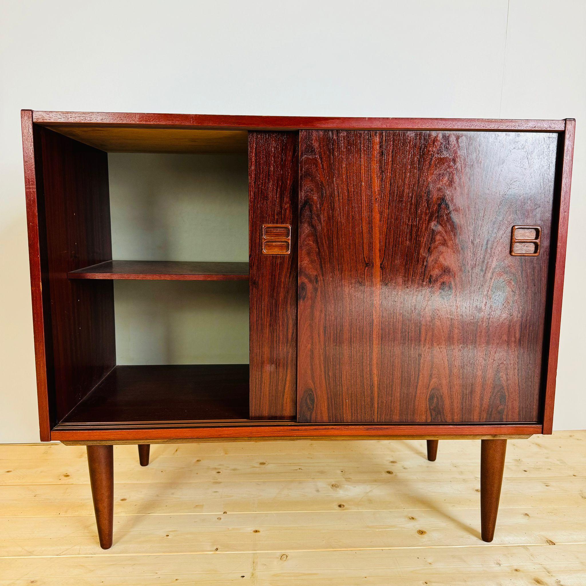 Mid-Century Modern Tiny sideaboard in teak, Denmark 1960s For Sale