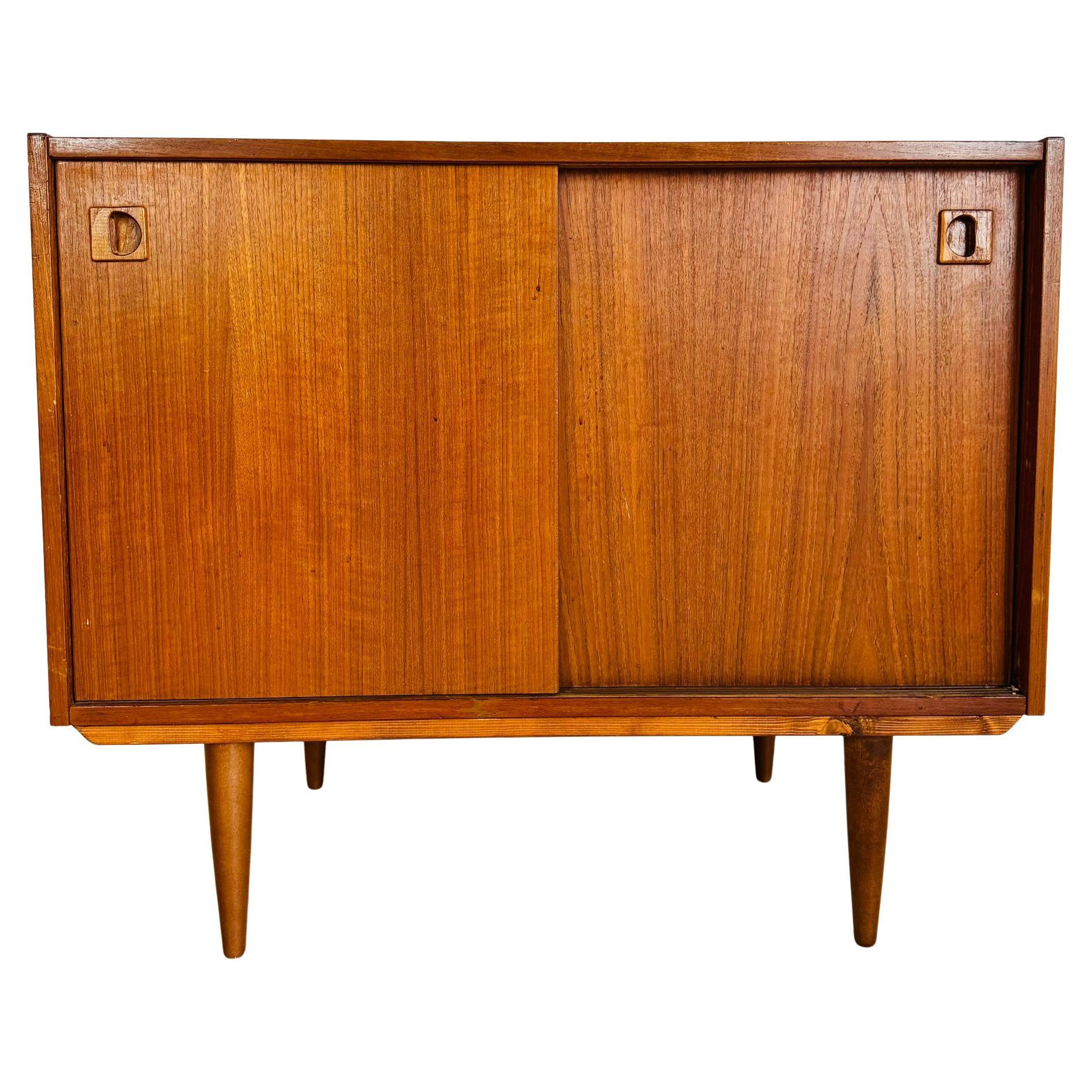 Tiny sideaboard in teak, Denmark 1960s