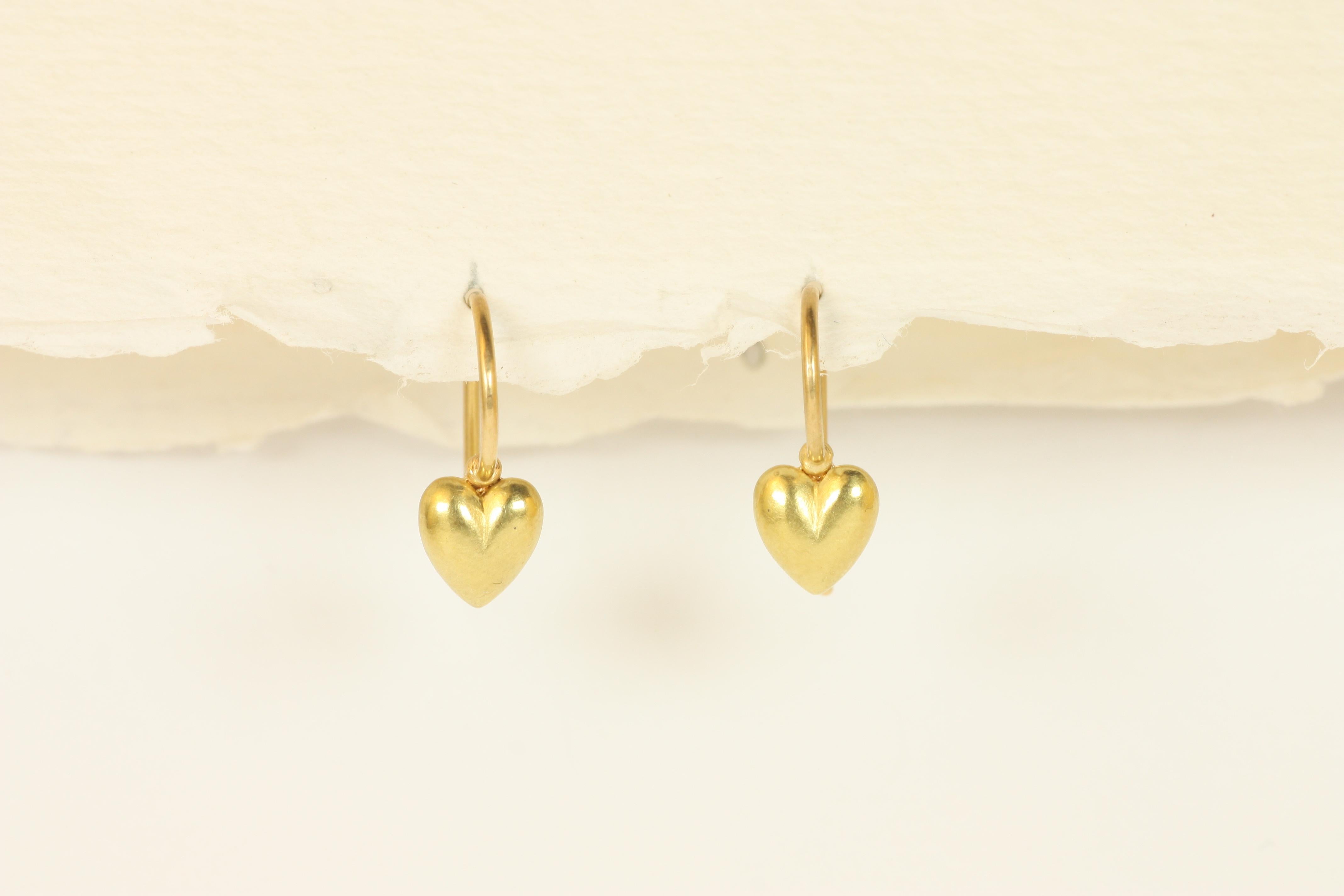 Women's Tiny Solid Gold Heart Drop Earrings in 20K California River Yellow Gold For Sale
