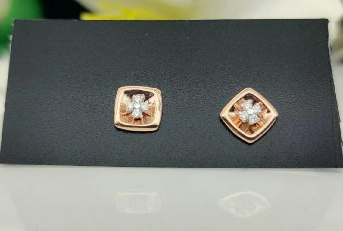 Orecchino con diamante quadrato piccolo in oro rosa massiccio 14k In condizioni Nuovo in vendita a Chicago, IL