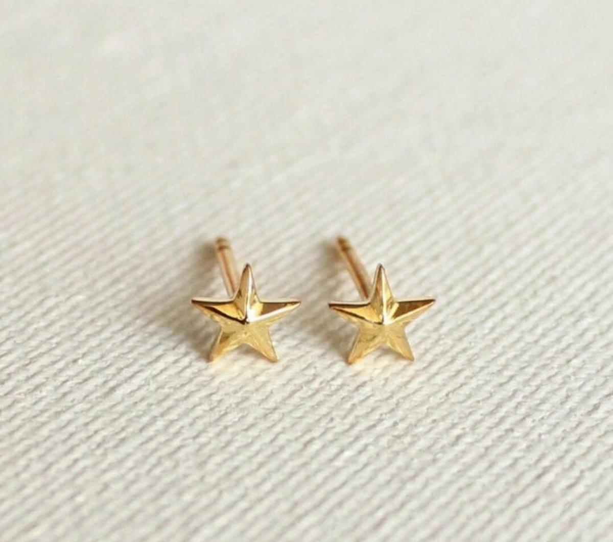 Boucles d'oreilles étoile en or massif 14k Minimalist Gold Piercing Earring Star Ear Stud en vente 3