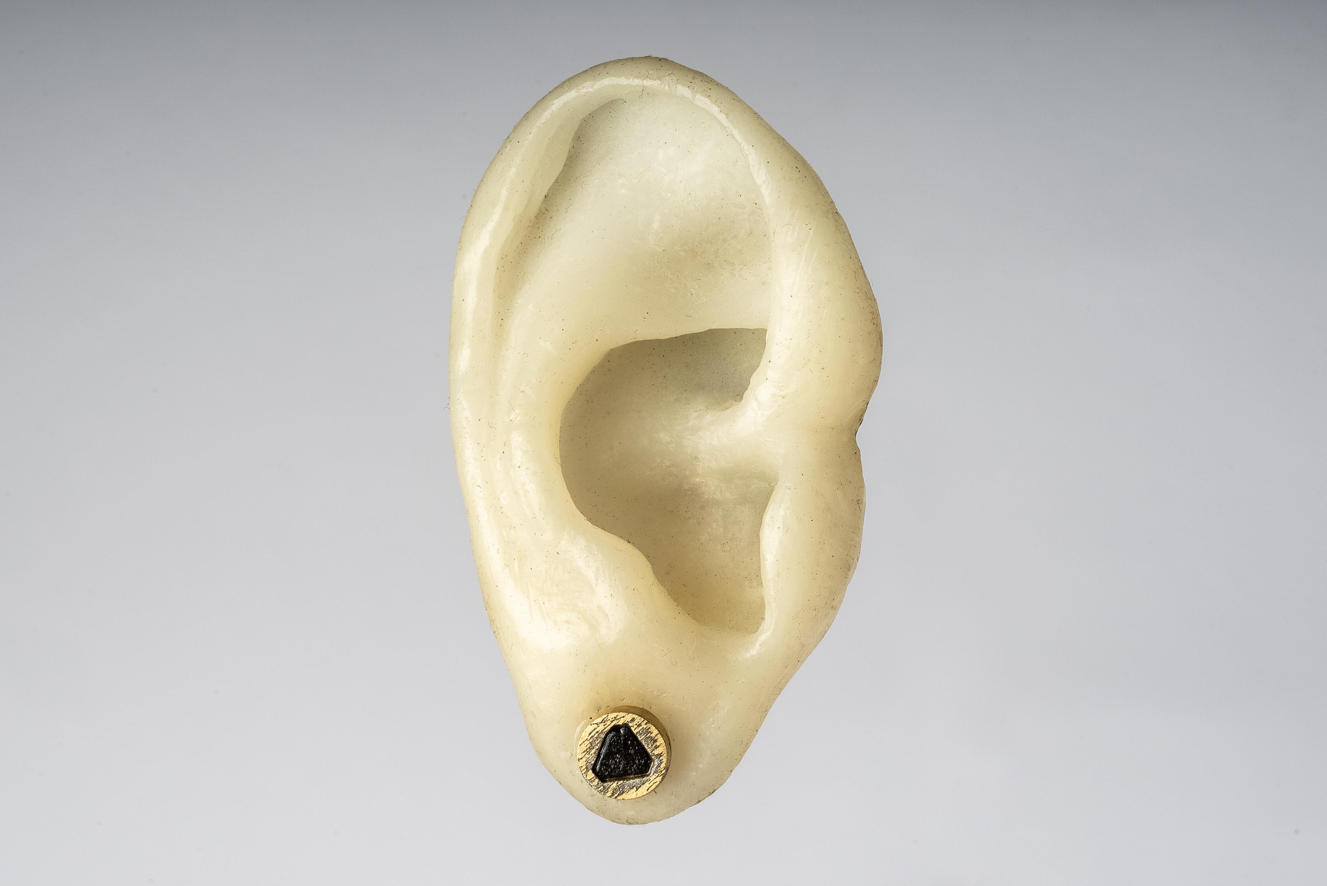 Tiny Stud Earring (0.1 CT, Black Diamond Fragment, AGA+KFRDIA) For Sale 1