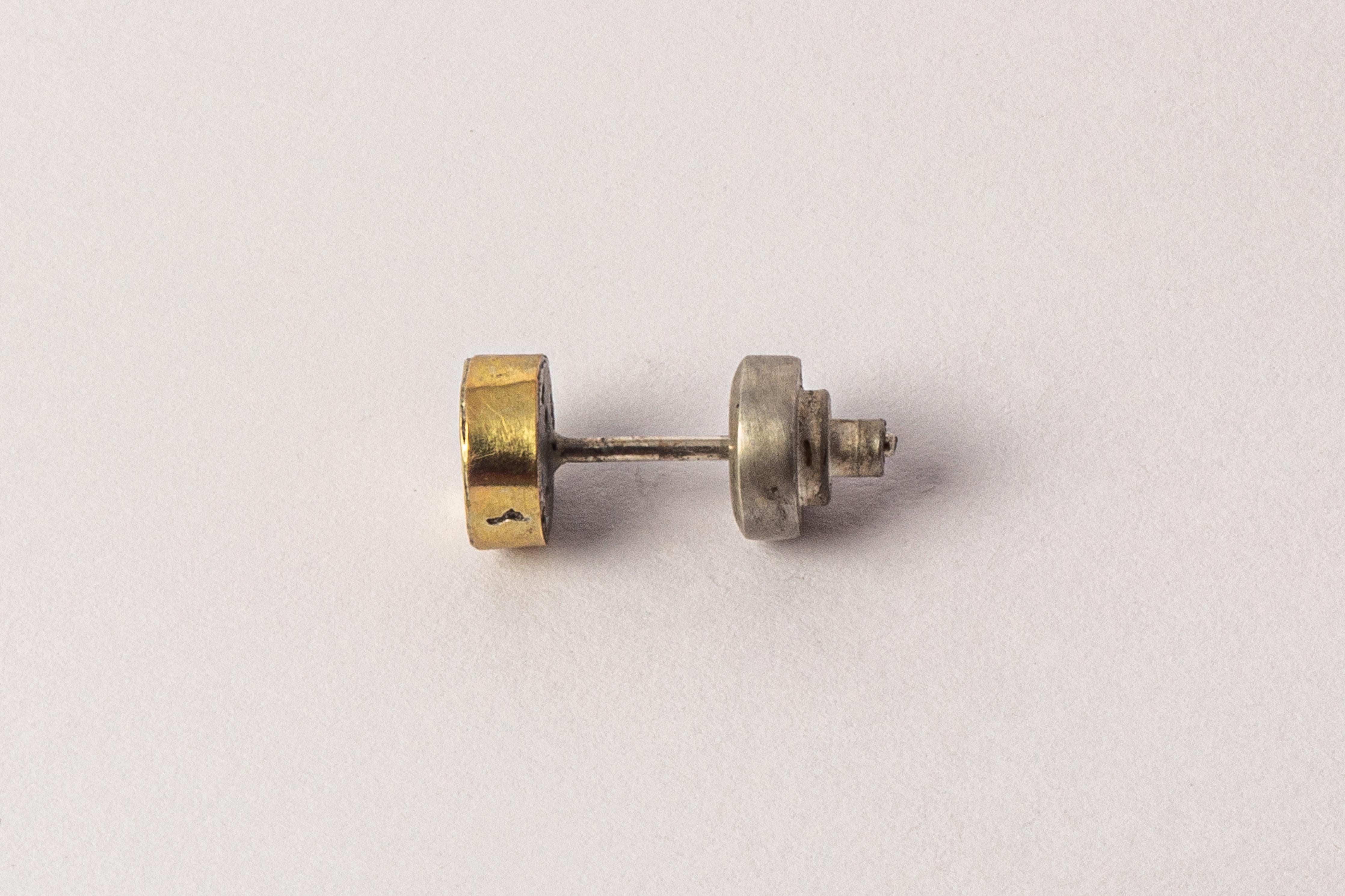 Tiny Stud Earring (Fuse, 0.1 CT, Diamond Slab, DA18K+DIA) In New Condition For Sale In Paris, FR