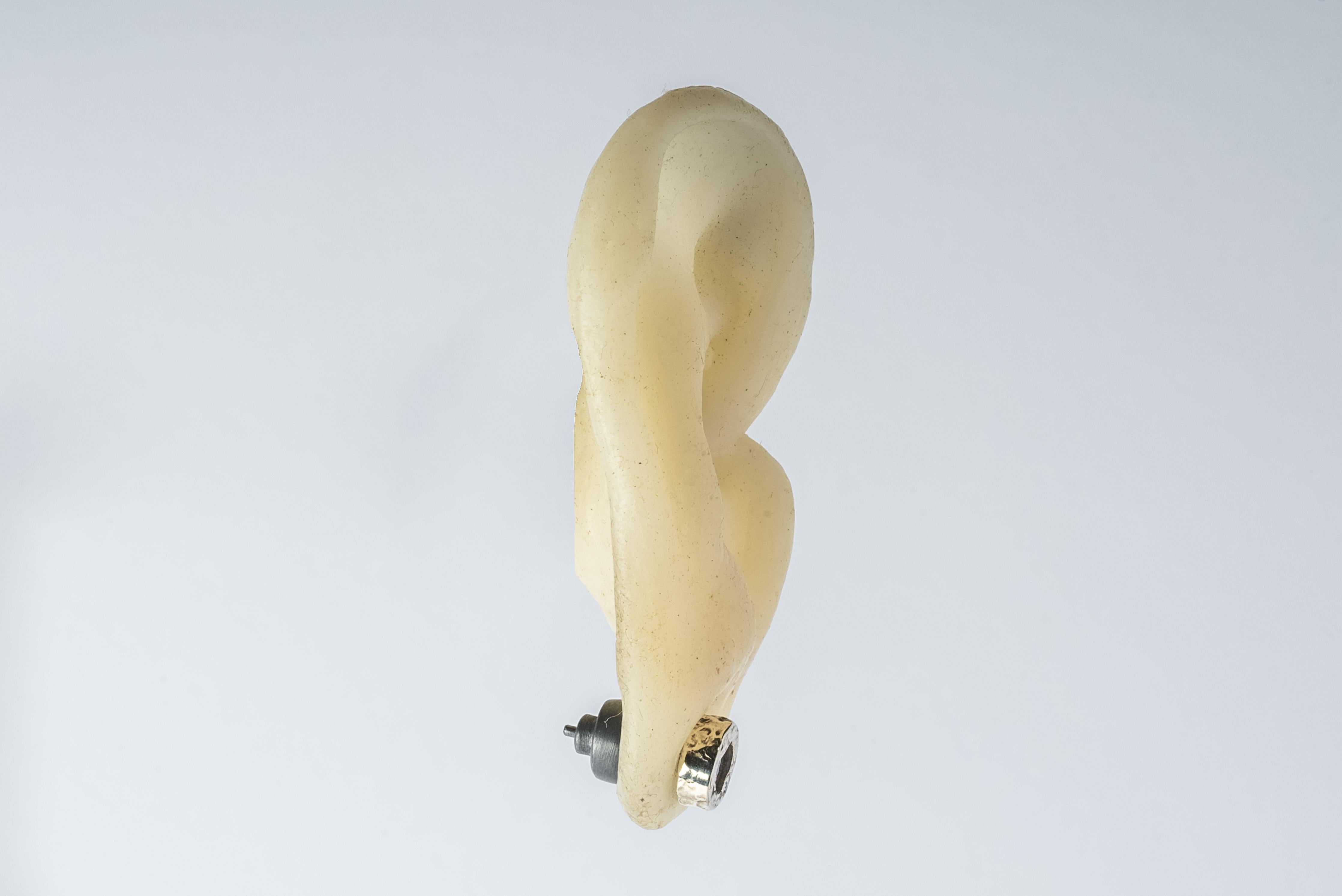 Tiny Stud Earring (Fuse, 0.1 CT, Diamond Slab, KA10KW+DIA) For Sale 1