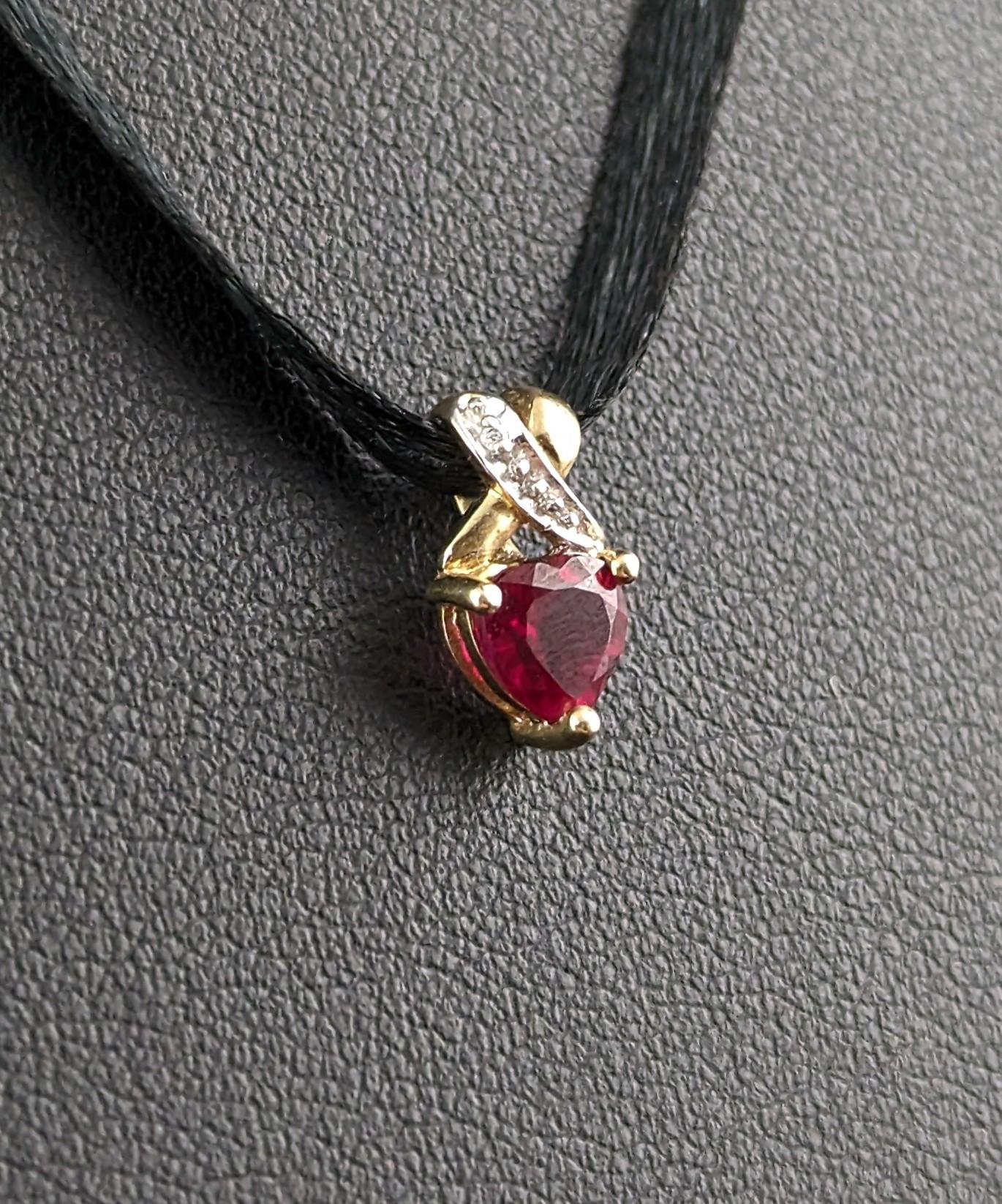 Tiny Vintage Synthetic Ruby and diamond heart pendant, 9k gold  For Sale 1