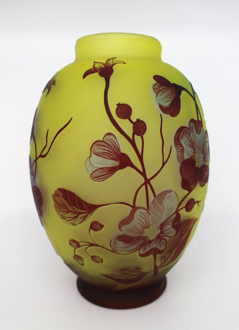 Tip Gallé Vase de style Art Nouveau En vente sur 1stDibs | vase tip galle  prix, vase galle prix, galle vase signature