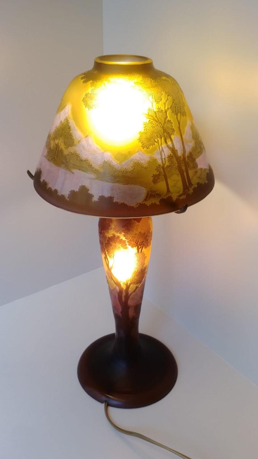 French Tip Gallè Table Lamp Multilayer Glass in Art Nouveau Style