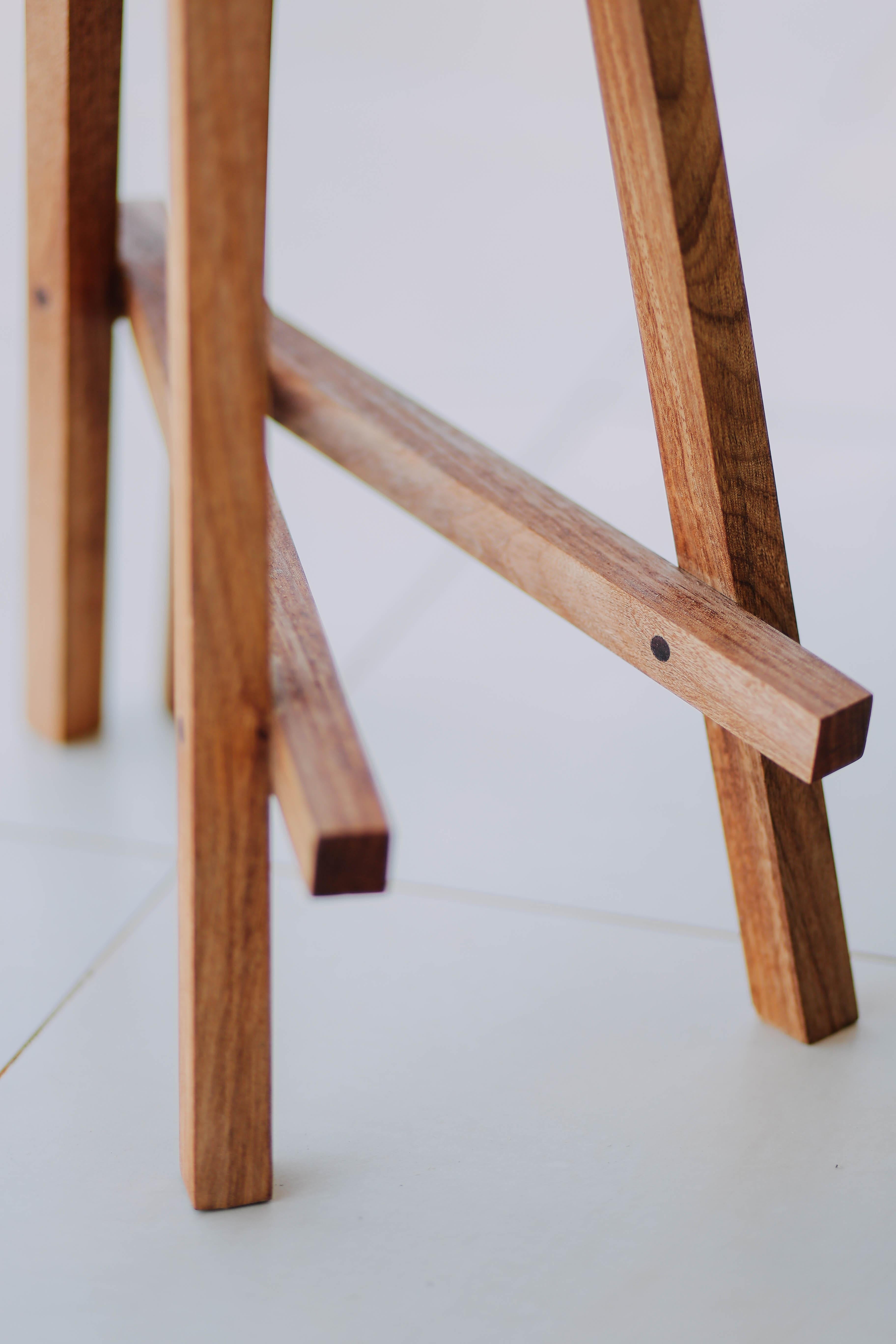 Tipi Stool, Brazilian Wood In New Condition For Sale In Uberlandia, MG