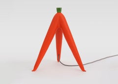 Tiptoe table light by Robert Stadler