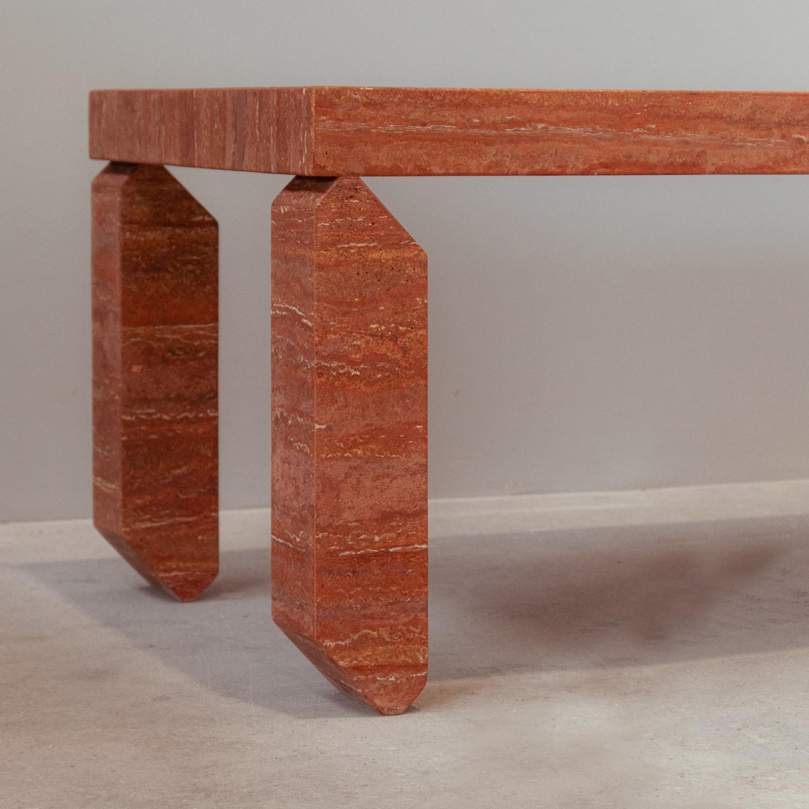 XXIe siècle et contemporain Table basse d'extérieur Tiptoe en marbre travertin par dAM Atelier en vente