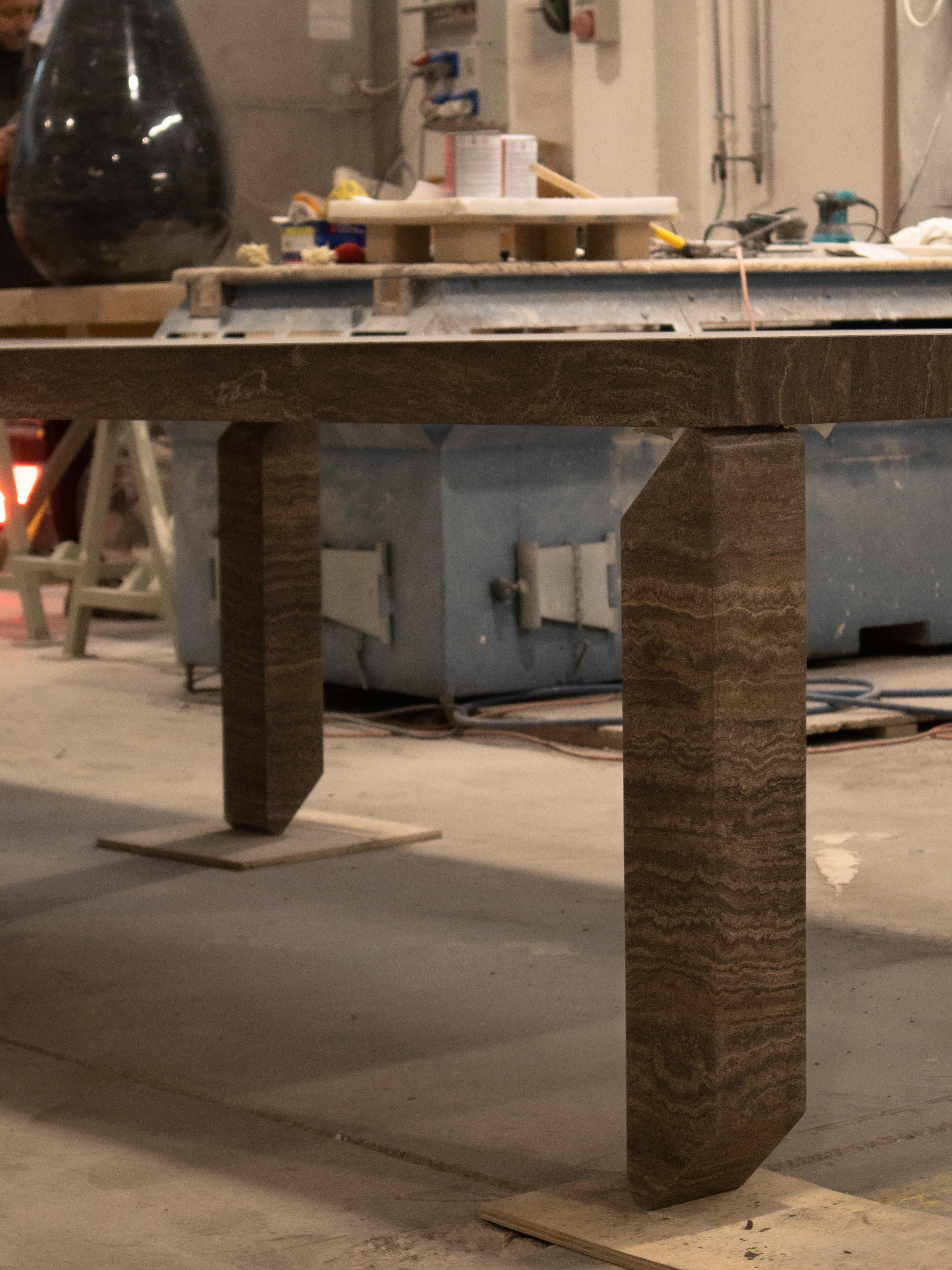 Tavolo da pranzo Tiptoe equilibrium in marmo da 400 cm di dAM Atelier In condizioni Nuovo in vendita a San Paolo D'argon, BG