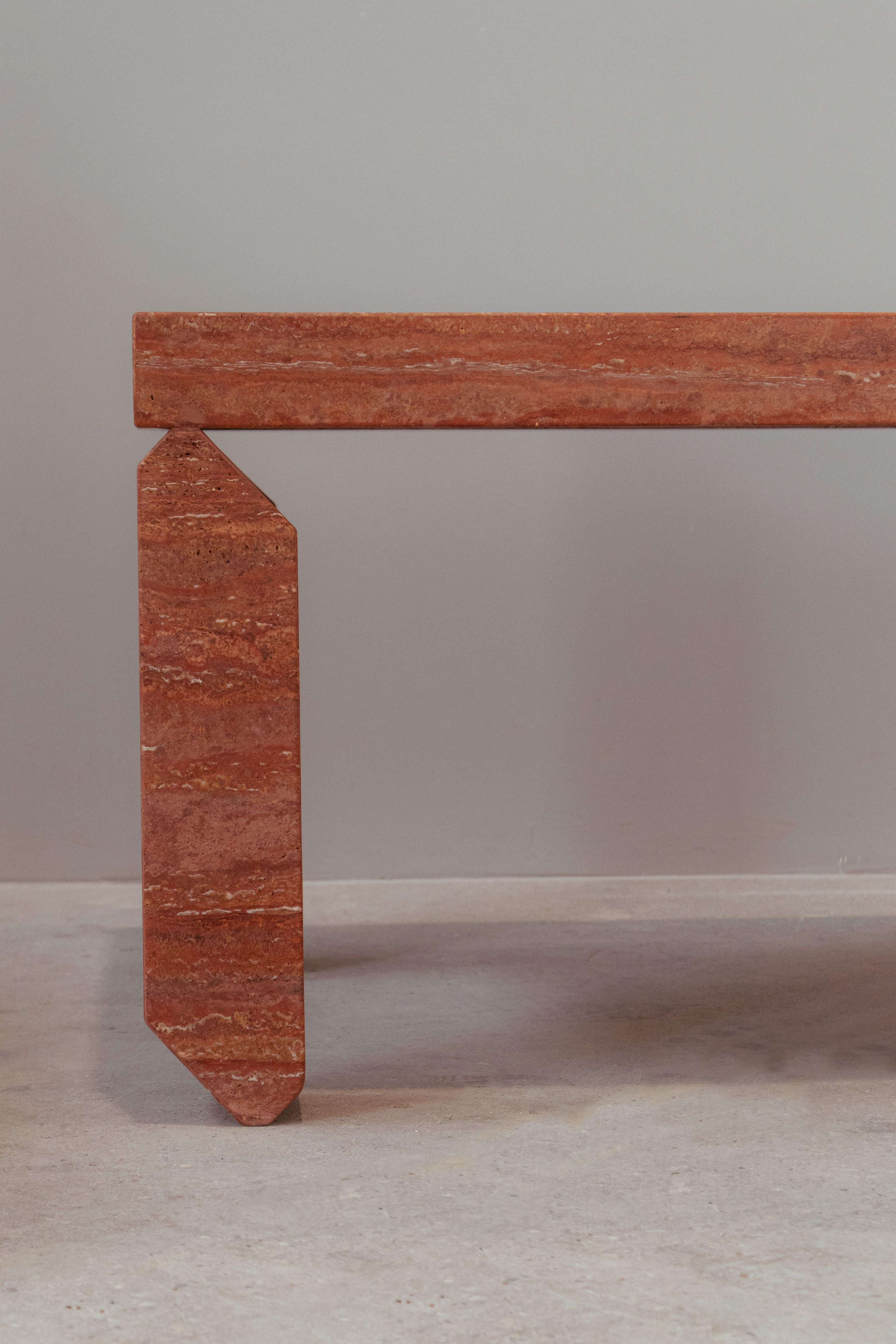 Mesa de centro escultórica contemporánea de mármol Tiptoe de dAM Atelier A Moderno en venta
