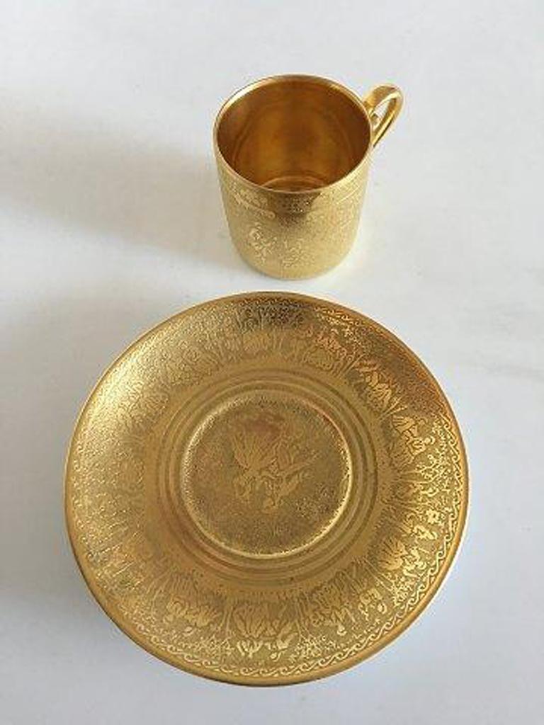 Tirchenreuth Porcelain Cup in All Gold In Good Condition For Sale In Copenhagen, DK