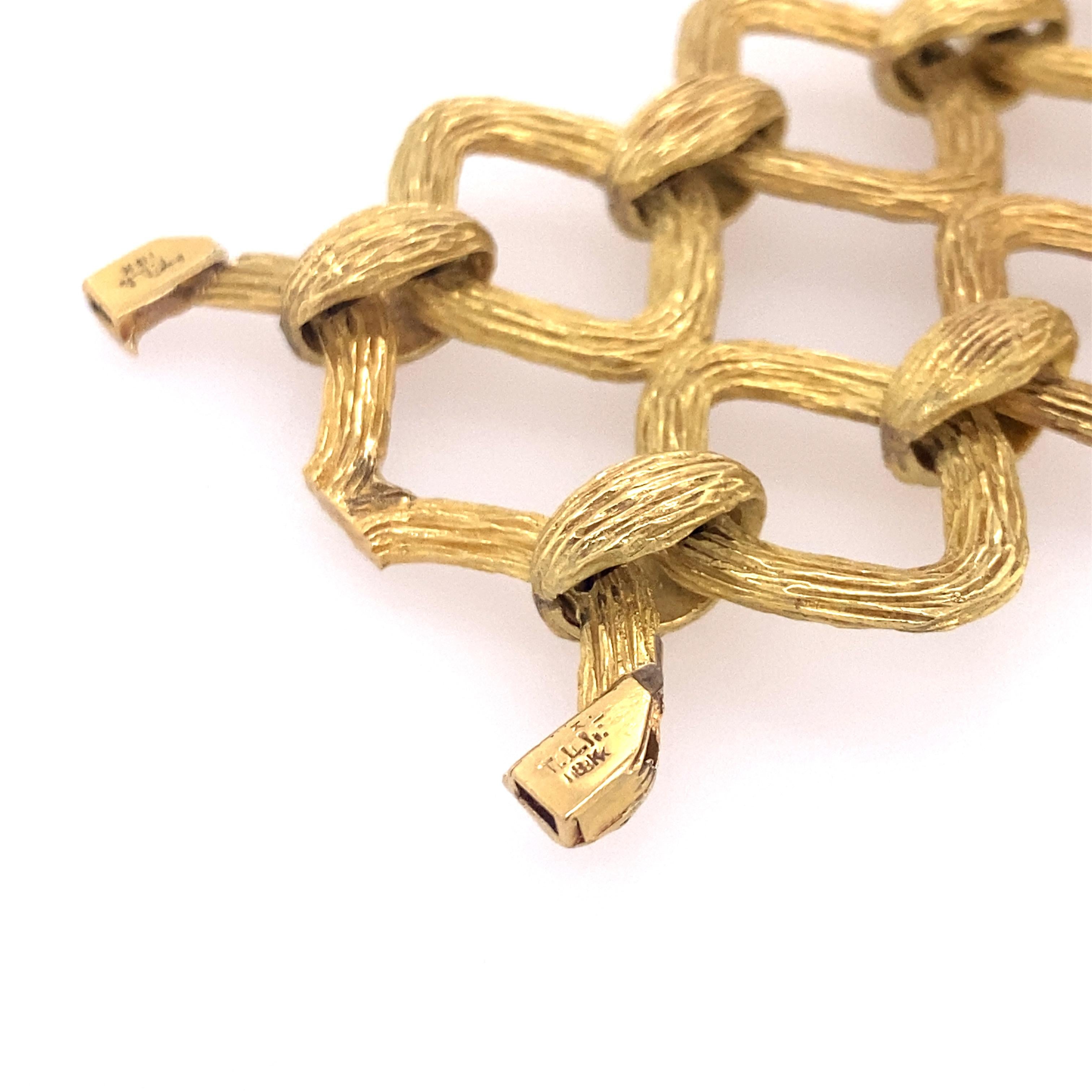 Women's Tishman & Lipp 18k Gold Wide Link Bracelet For Sale