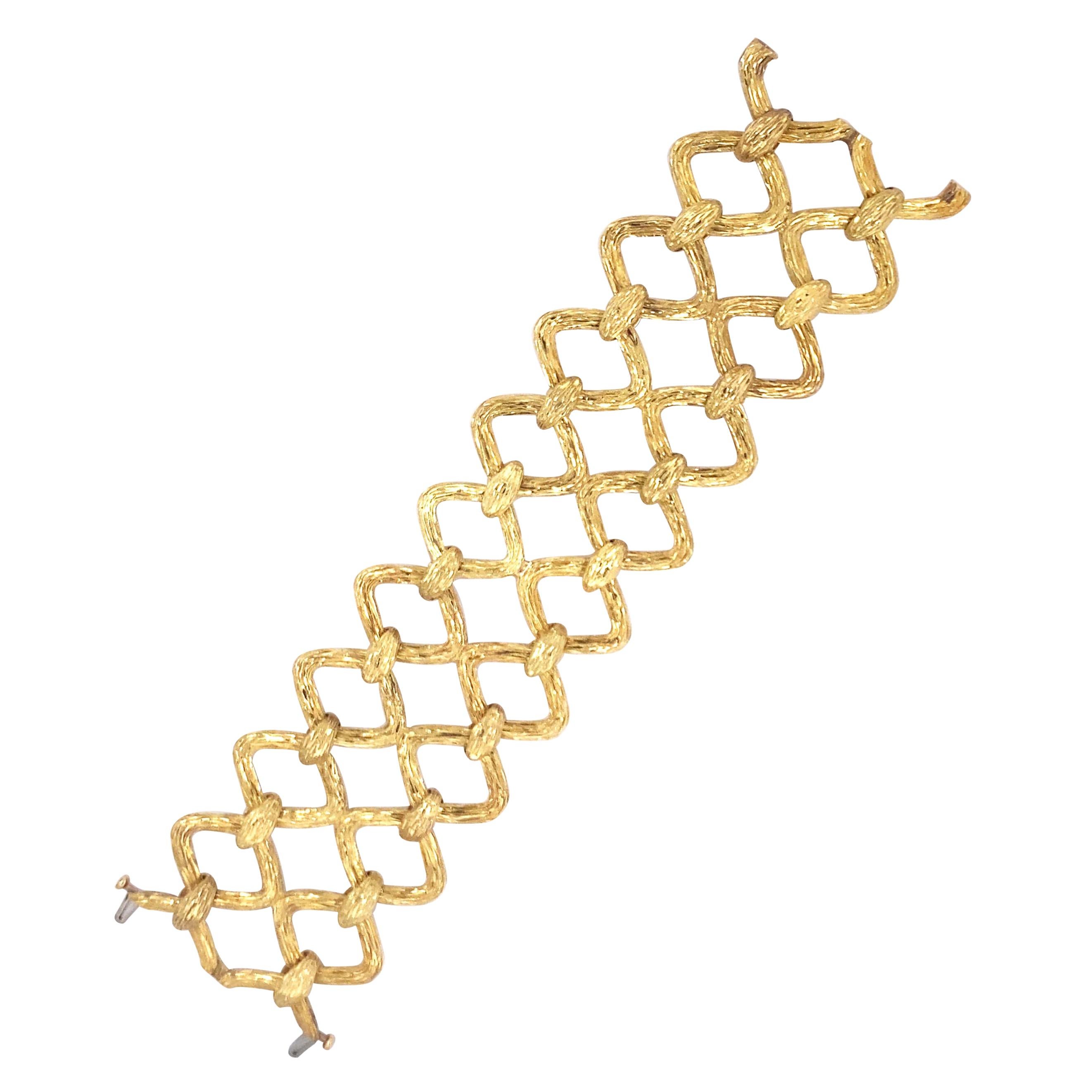 Tishman & Lipp 18k Gold Wide Link Bracelet For Sale