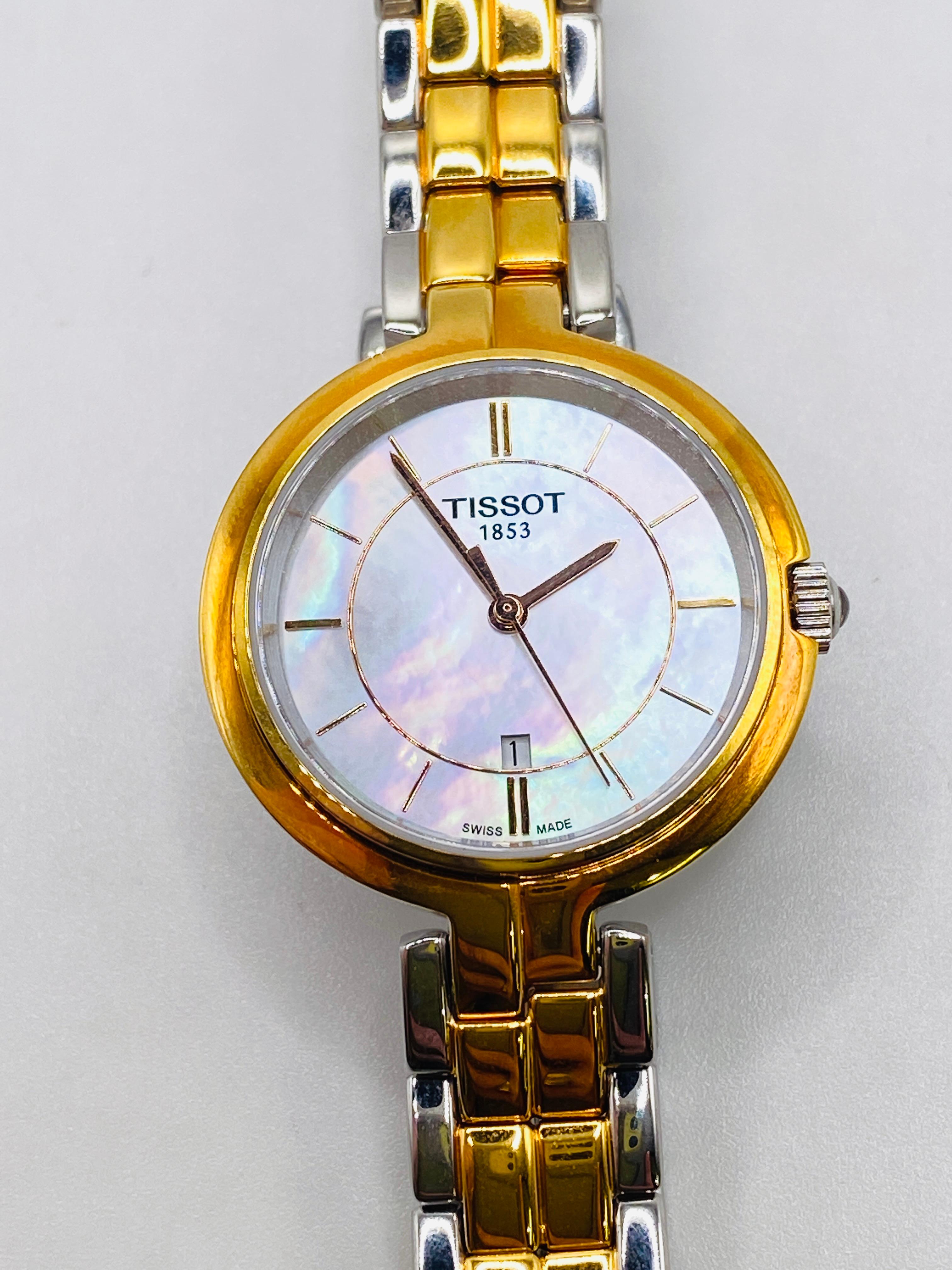 Tissot Flamingo Quartz Mother of Pearl Two-Tone Ladies Watch In Good Condition In DALLAS, TX