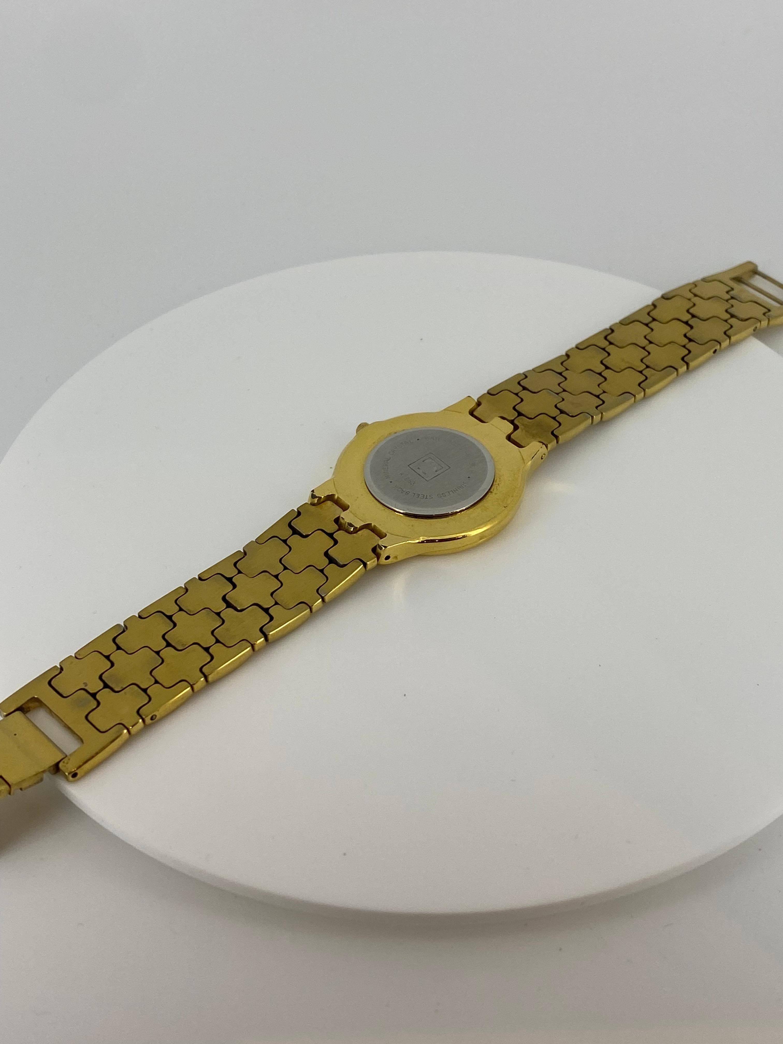 Moderne Tissot K 253 Gold-Plated S/Steel Swiss Quartz 32mm Vintage Mens' Watch en vente