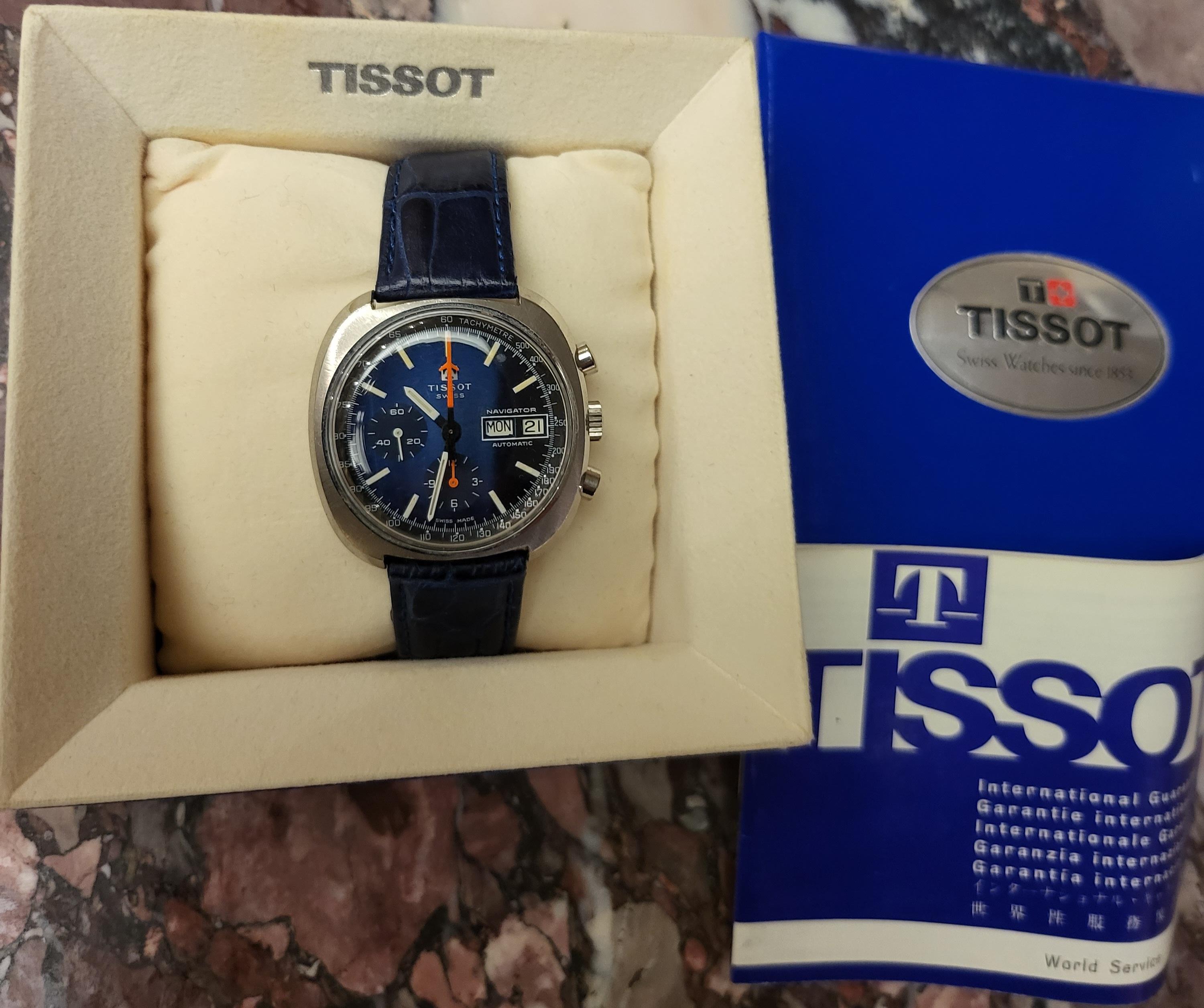 Montre chronographe automatique Tissot Navigator en acier avec cadran tachymétrique bleu, Cal. Lemania en vente 7