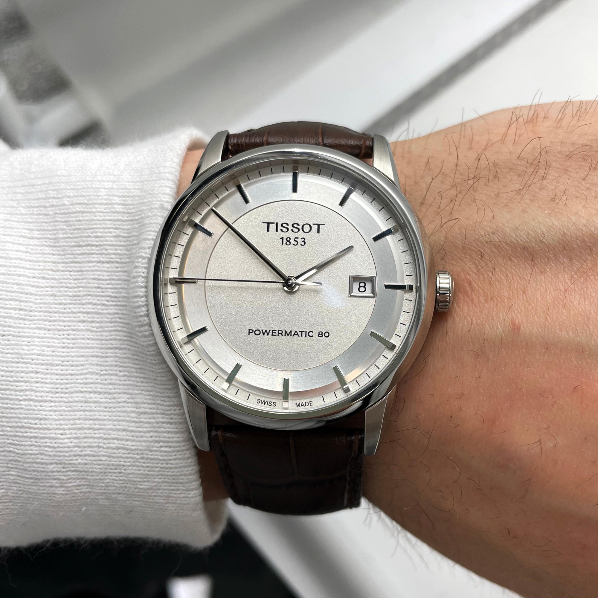 Tissot Powermatic 80 Steel Silver Dial Automatic Watch T086.407.16.031.00 In Excellent Condition In New York, NY