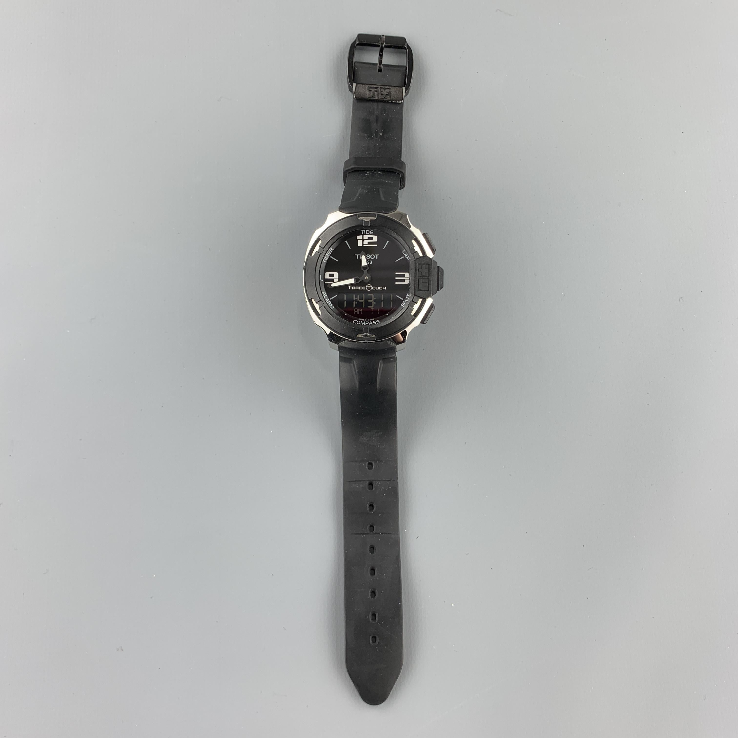 TISSOT watch comes in silver tone stainless steel with a black saphire crystal face and rubber strap. With case and receipt. 

Excellent Pre-Owned Condition.

Face: 4.5 cm. 