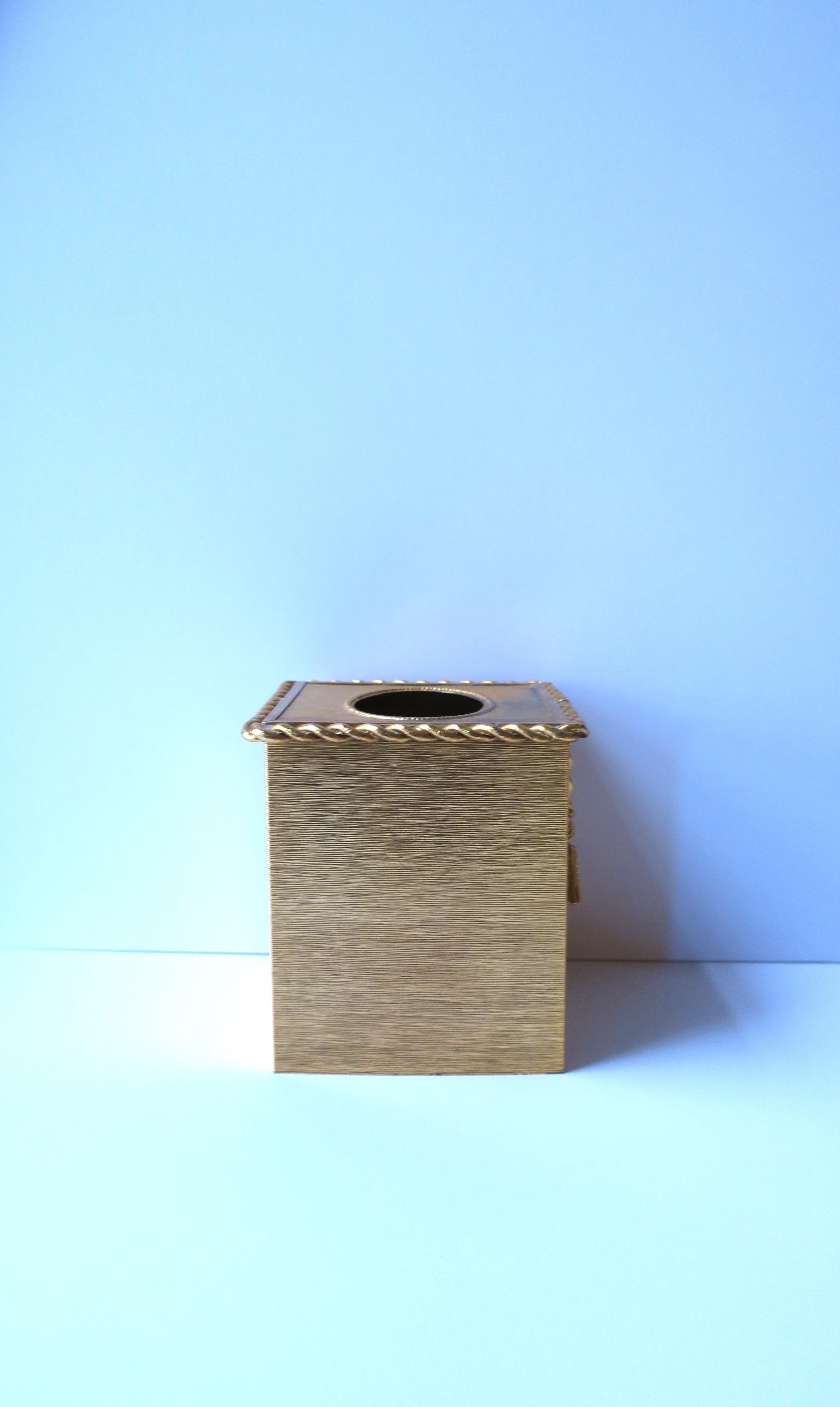 Goldfarbener Tissue-Box-Deckel mit Seil- und Quastendesign im Angebot 2