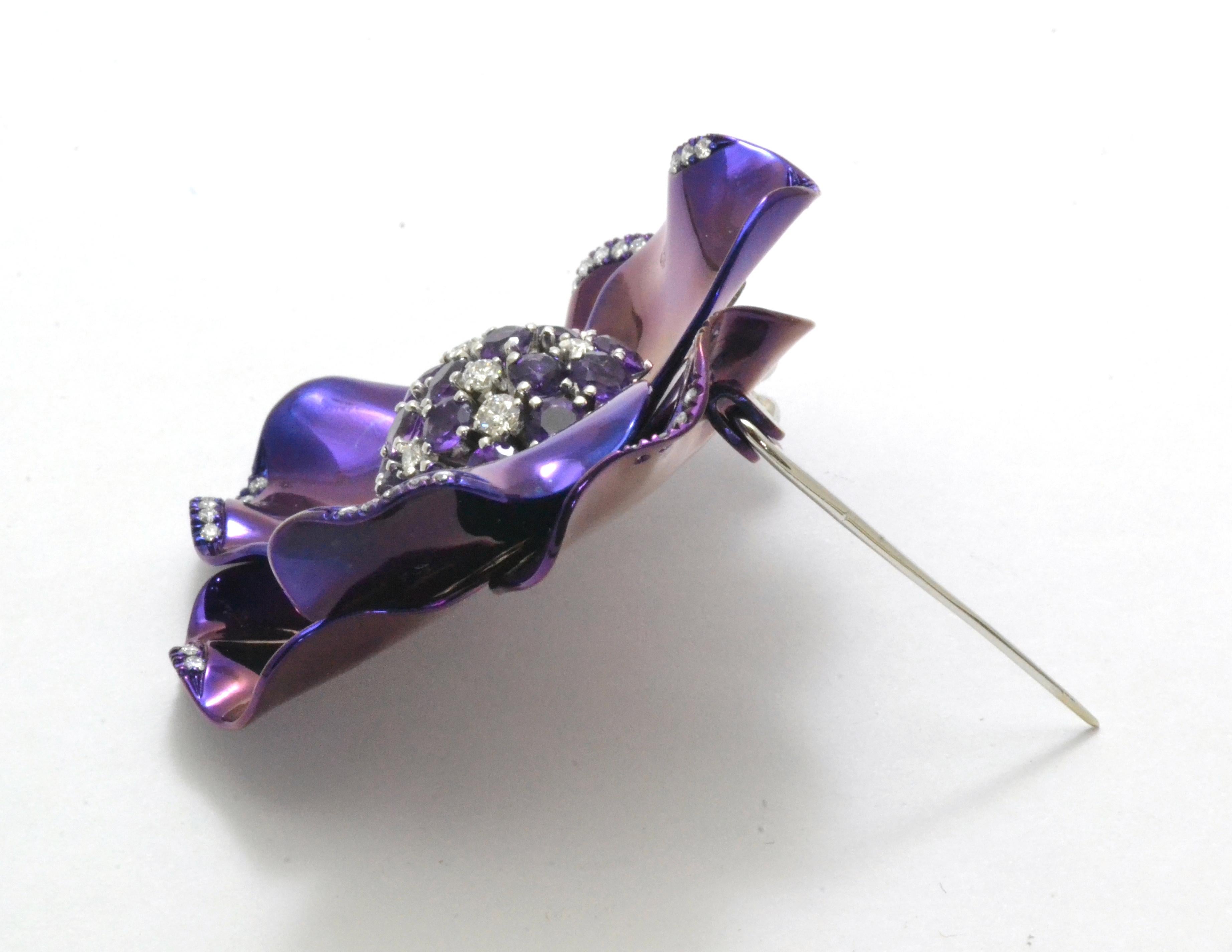 Contemporary Titanium Diamond Amethysts 18KT Gold Made in Italy Brooch