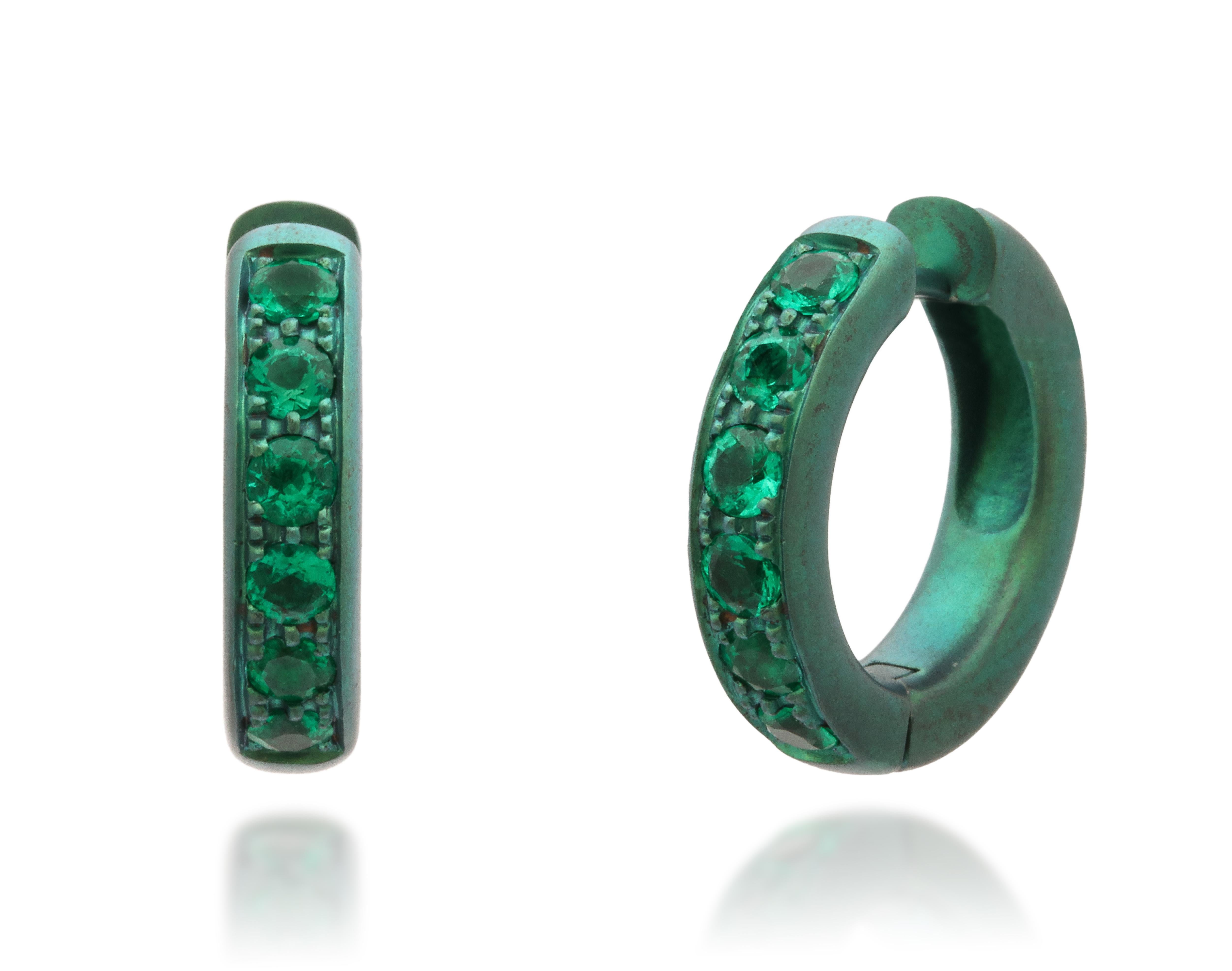 Titanium Emerald Interlocked Jade Drop Earrings In New Condition For Sale In Bal Harbour, FL