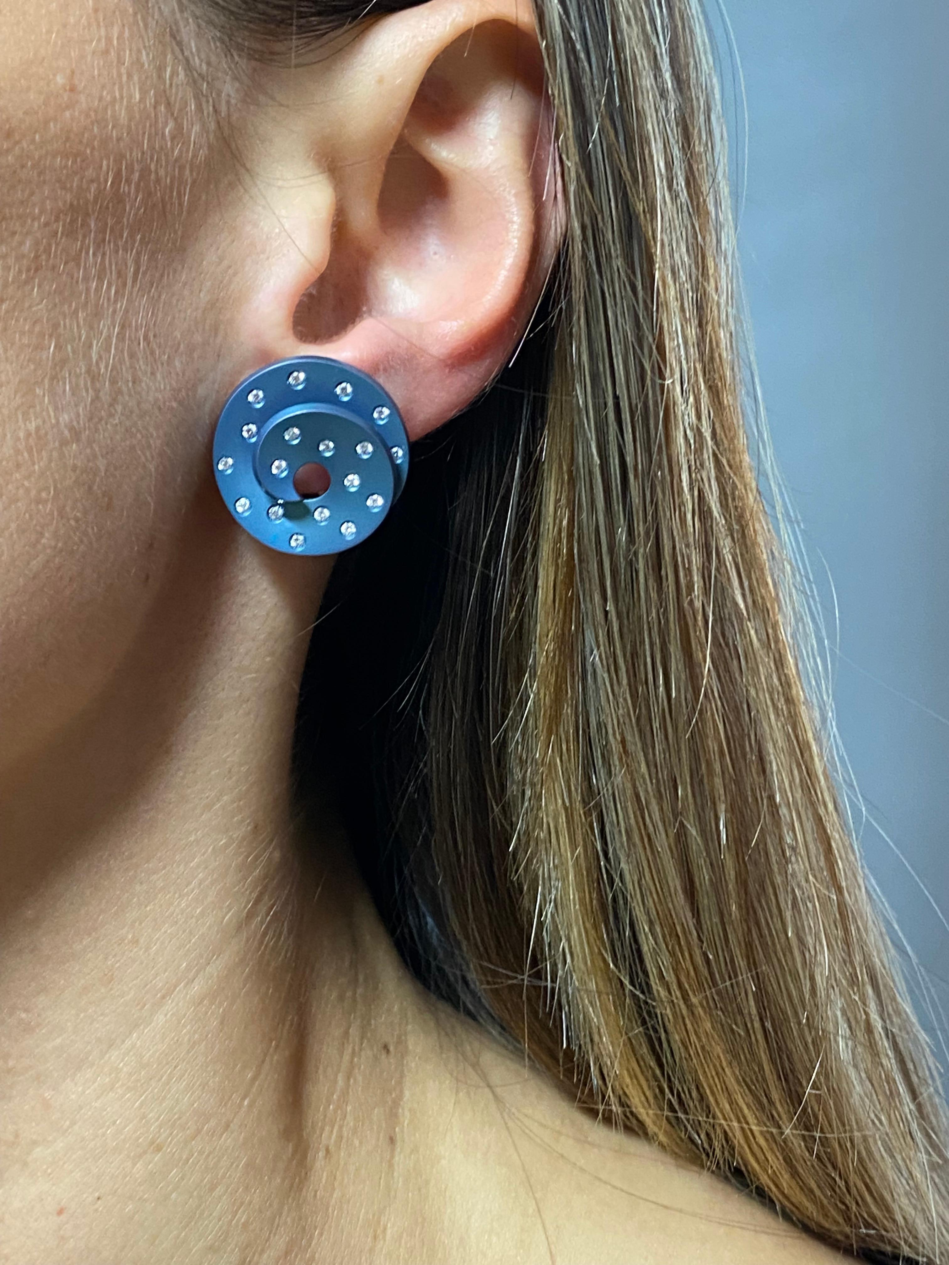 Pendientes Espiral Titanio Diamantes Naturales Oro Rosa 18KT Corte redondo en venta