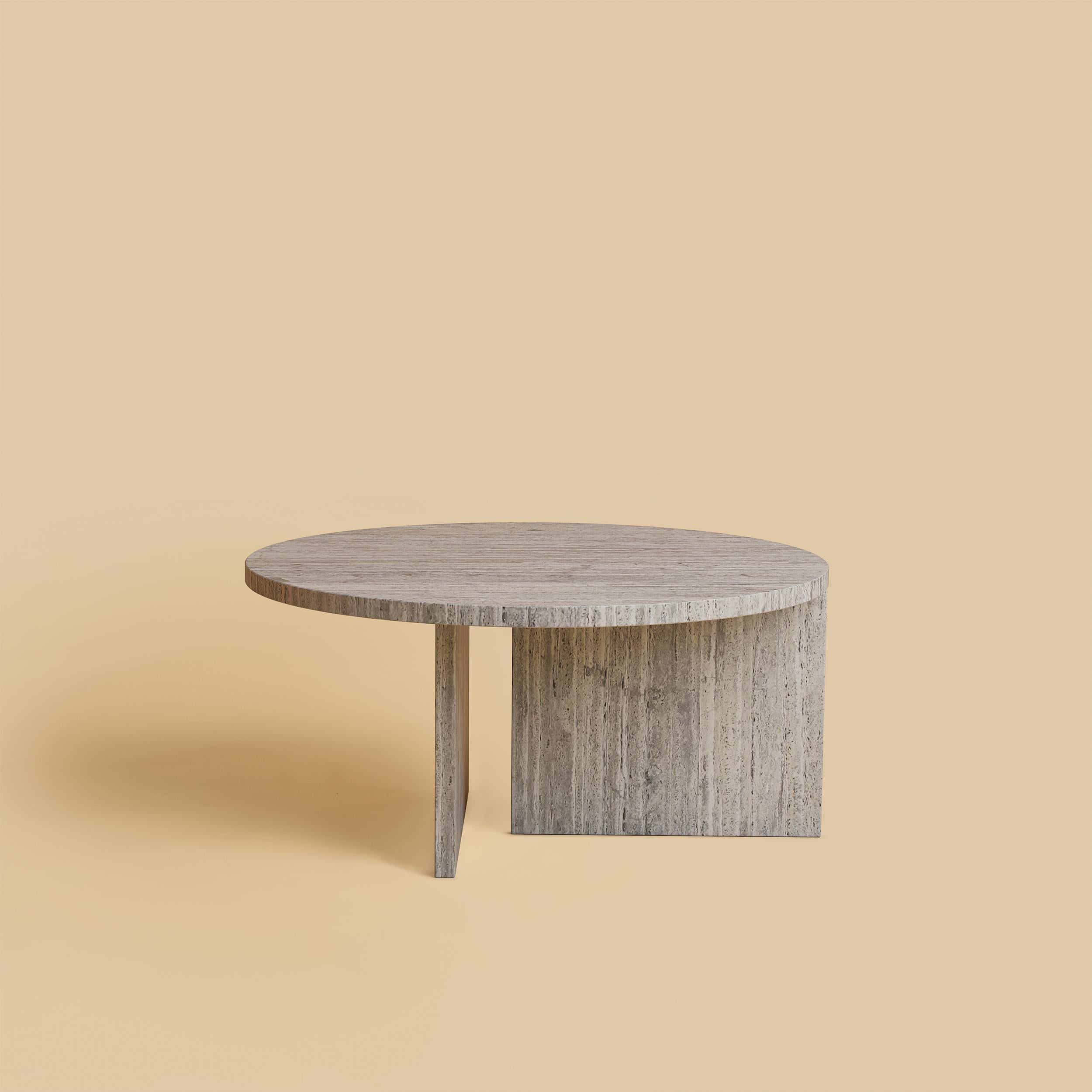 Table basse Hashi en titane et travertin par Lebanto
Dimensions : L 60 x D 60 x H 29 cm
Matériaux : Marbre.

Lebanto est l'expression d'une identité, une tapisserie de rêves tissée à partir des fils de leur vie. Leur parcours a commencé par une