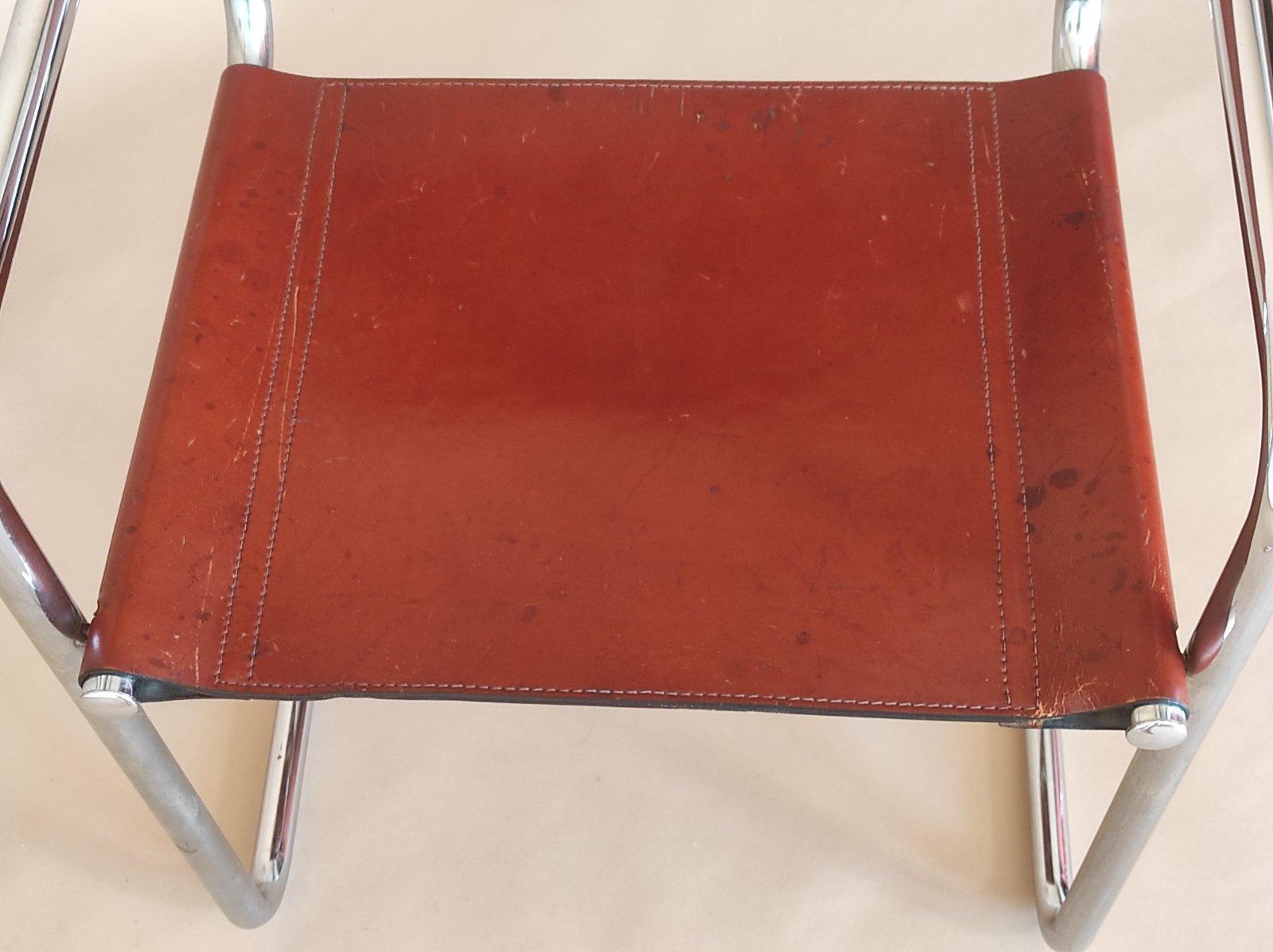 Mid-Century Modern Titi Agnoli Cantilever Leather Chair for UNIFOR Italy 1970s For Sale