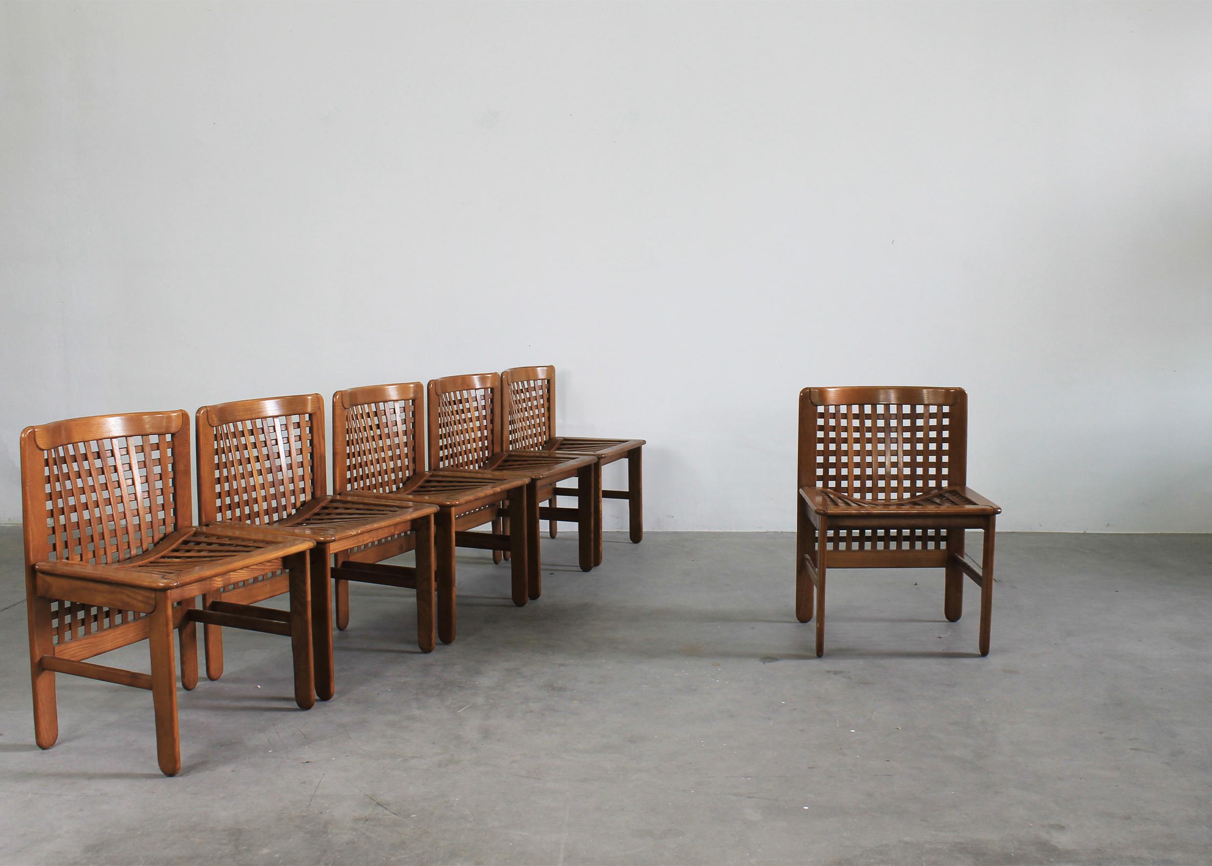 Set of six Transenna chairs in wood, designed by Titina Ammannati and Giampiero Vitelli and produced by Pozzi and Verga in 1970s.
