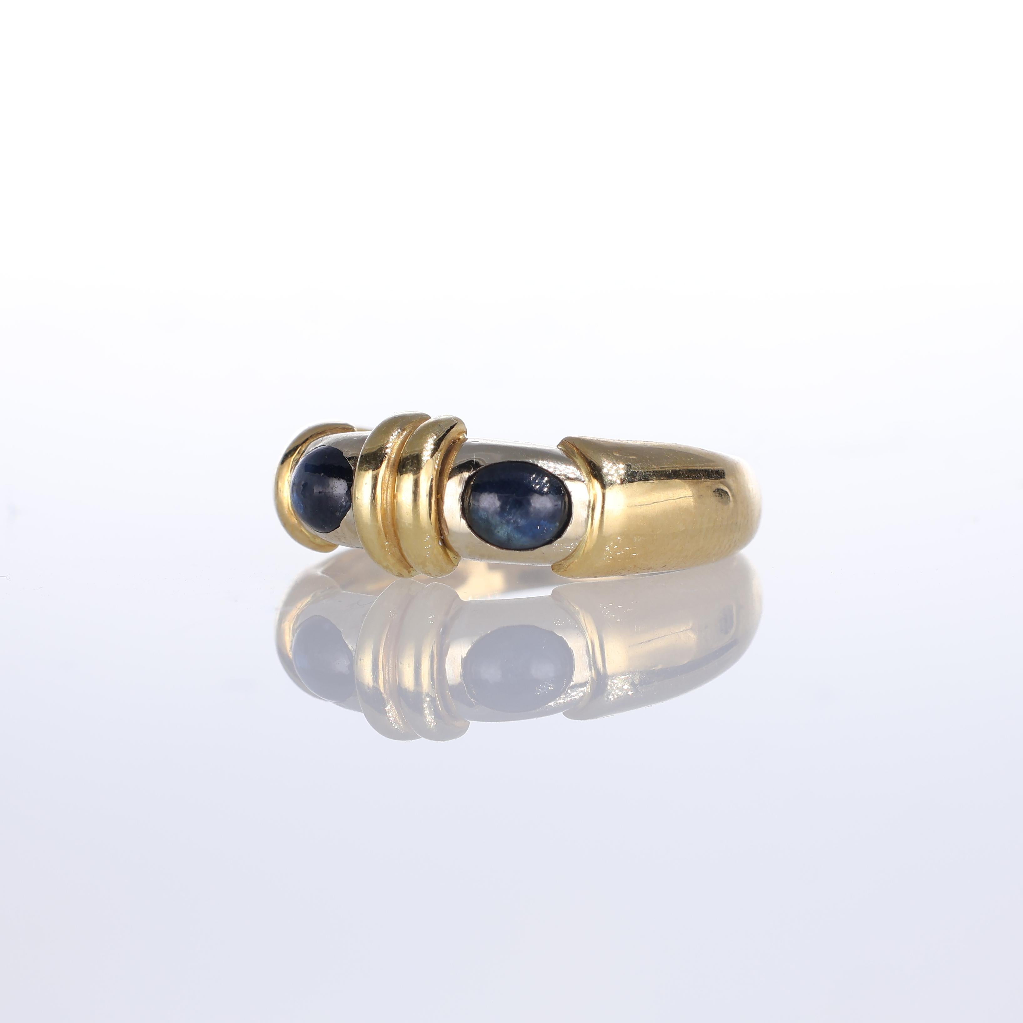 Title: 18k Yellow Gold Band Ring with Blue Sapphires In New Condition For Sale In Bergamo, BG