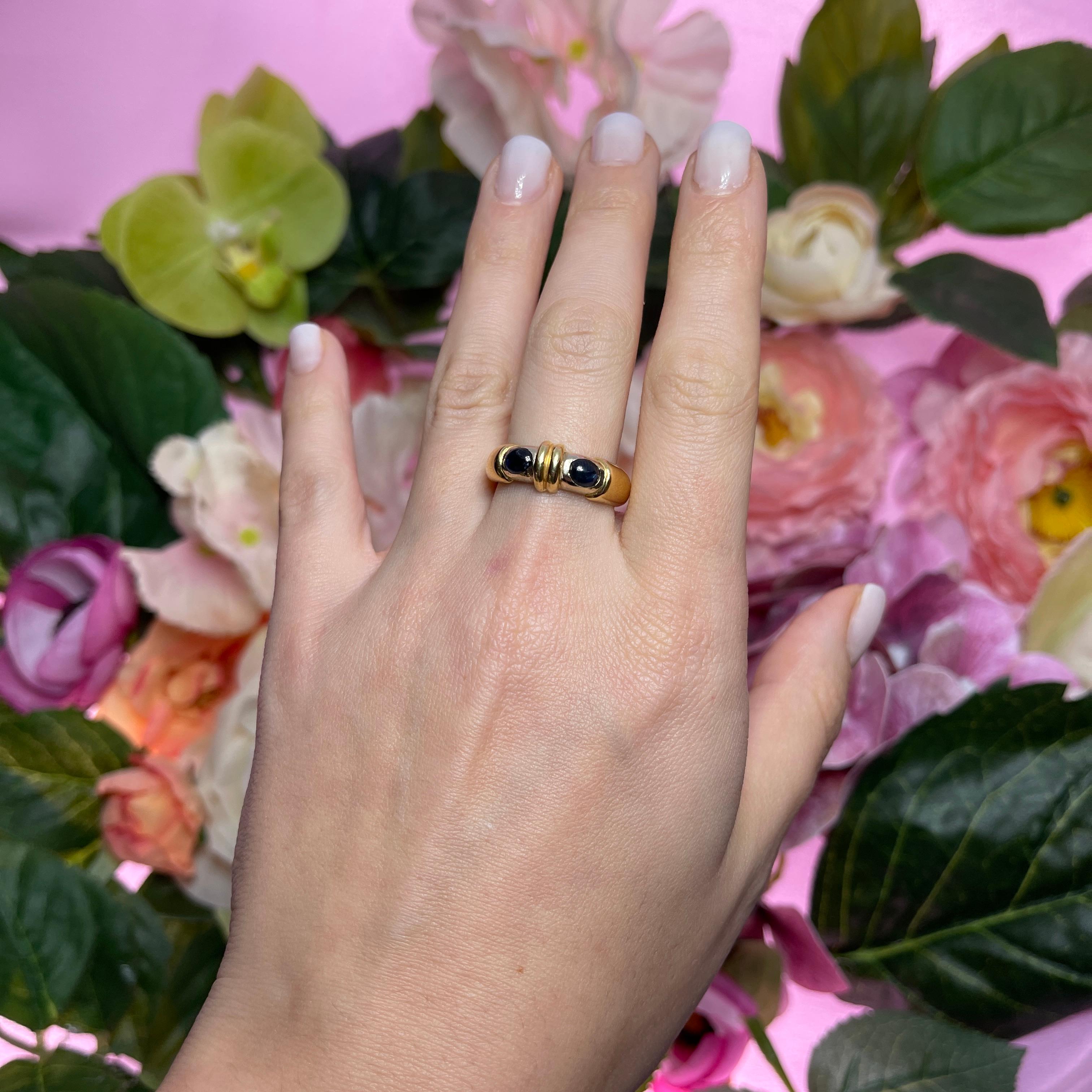 Title: 18k Yellow Gold Band Ring with Blue Sapphires For Sale 1